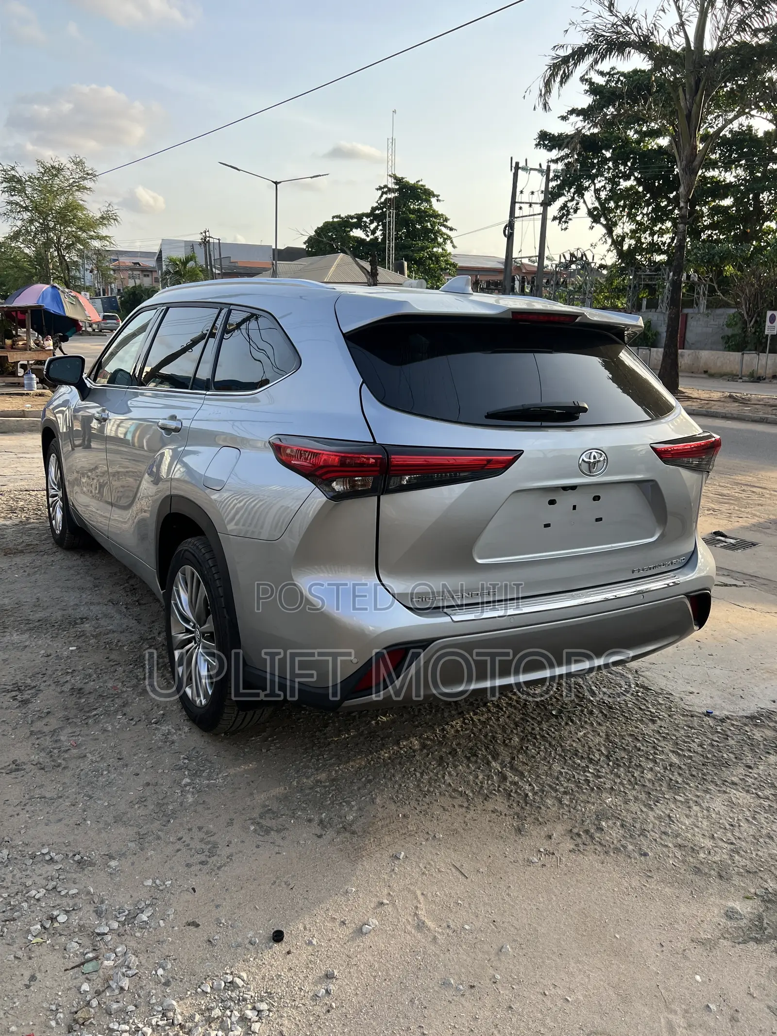 Toyota Highlander Platinum AWD 2024 Silver