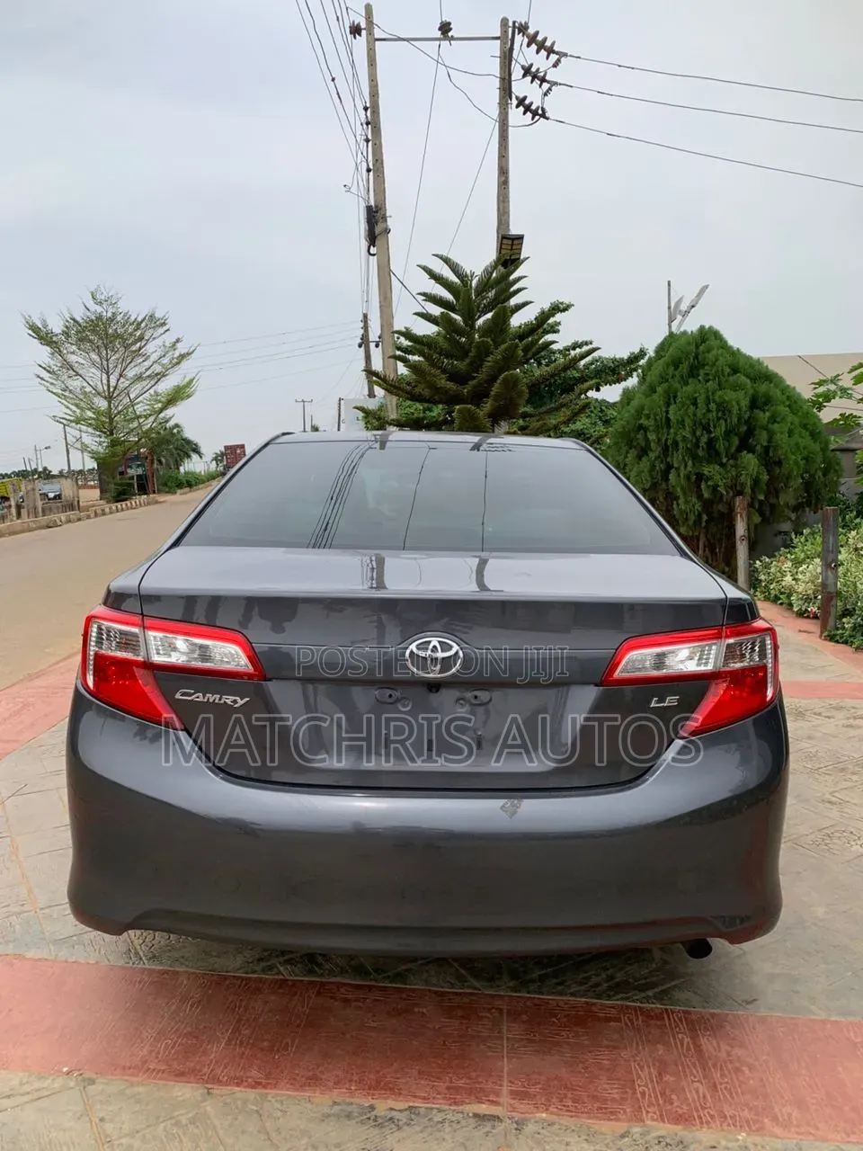 Toyota Camry LE 4dr Sedan (2.5L 4cyl 6A) 2013 Gray