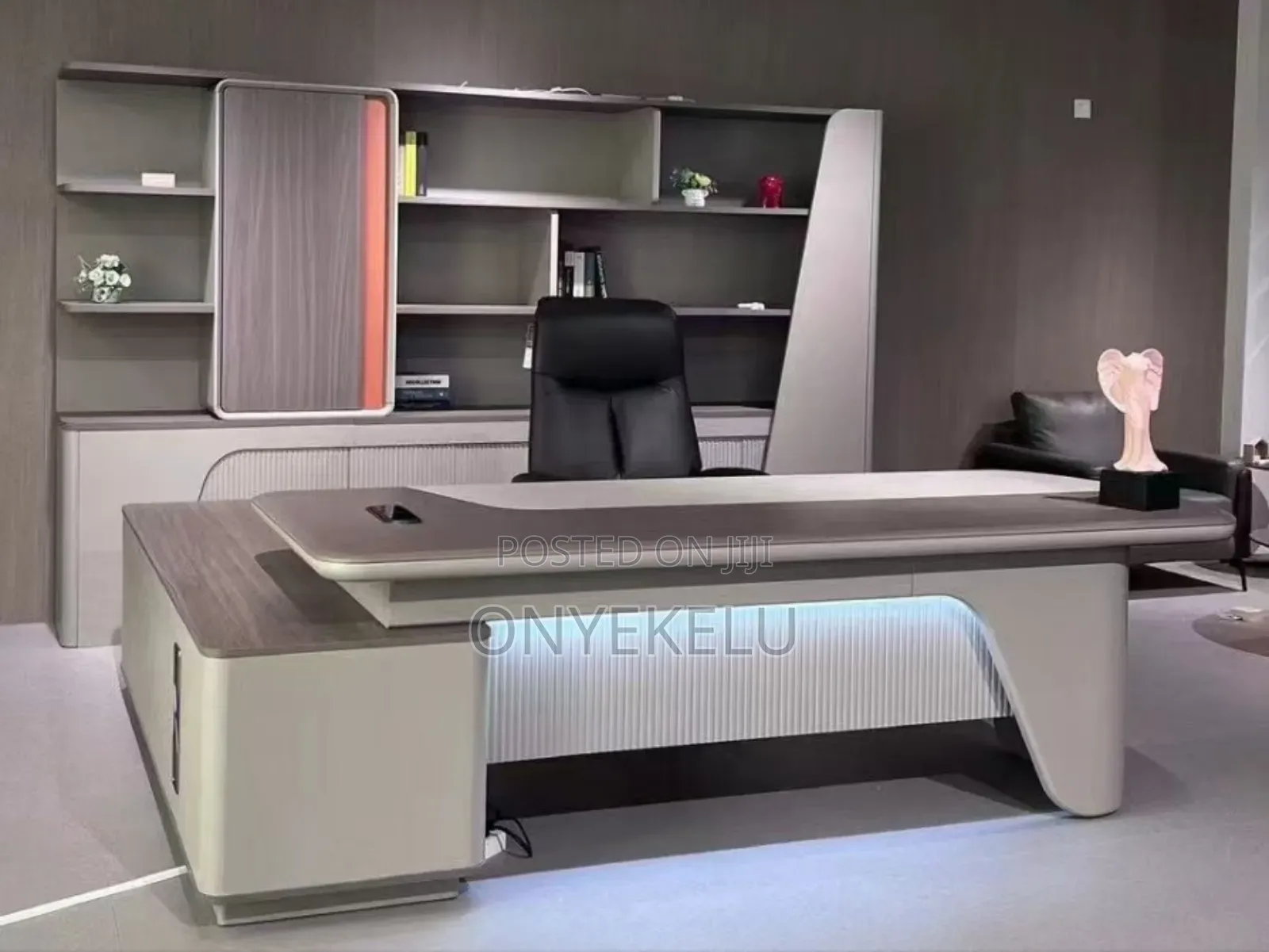 Super Executive Table