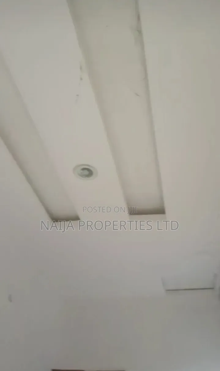2bdrm Townhouse / Terrace in Lekki Scheme 2, Ajiwe for rent