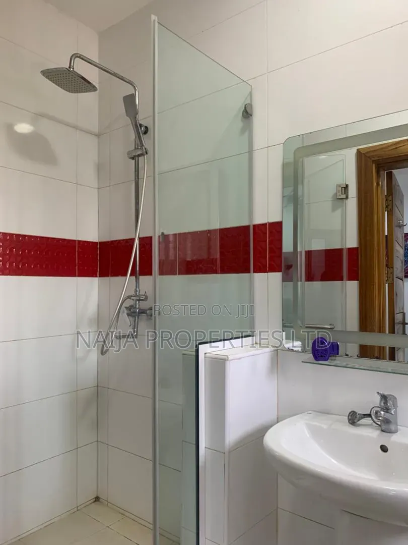 Furnished 2bdrm Apartment in Lekki Phase 1 for rent