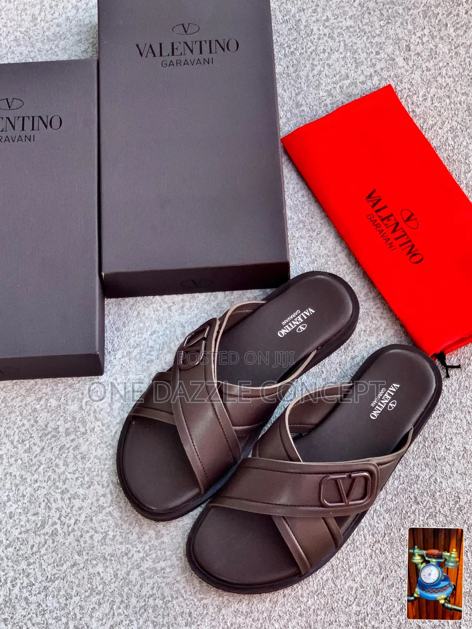 Valentino Garavani Slides / Slippers