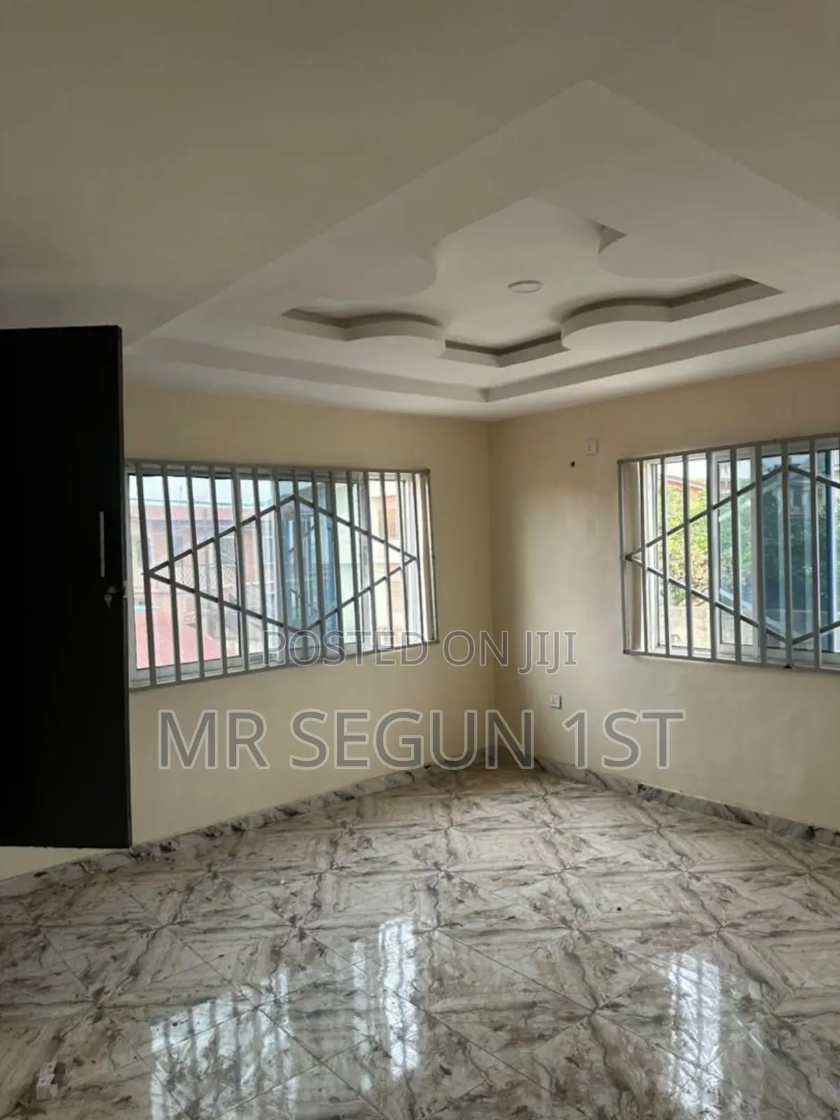 3bdrm Block of Flats in Castle Estate, Rind Road for rent