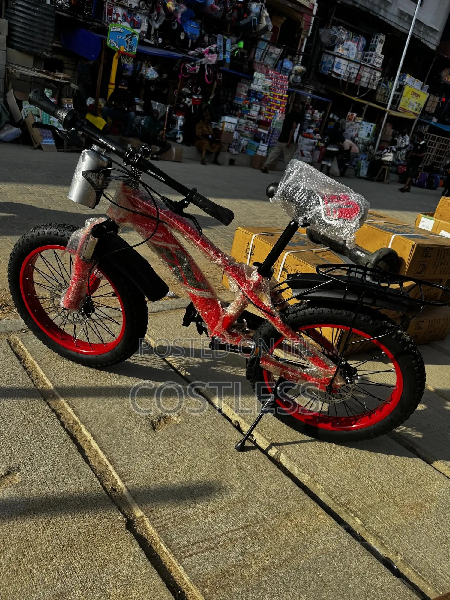 20-Inch Wheels and Wide Tires for Enhanced Stability