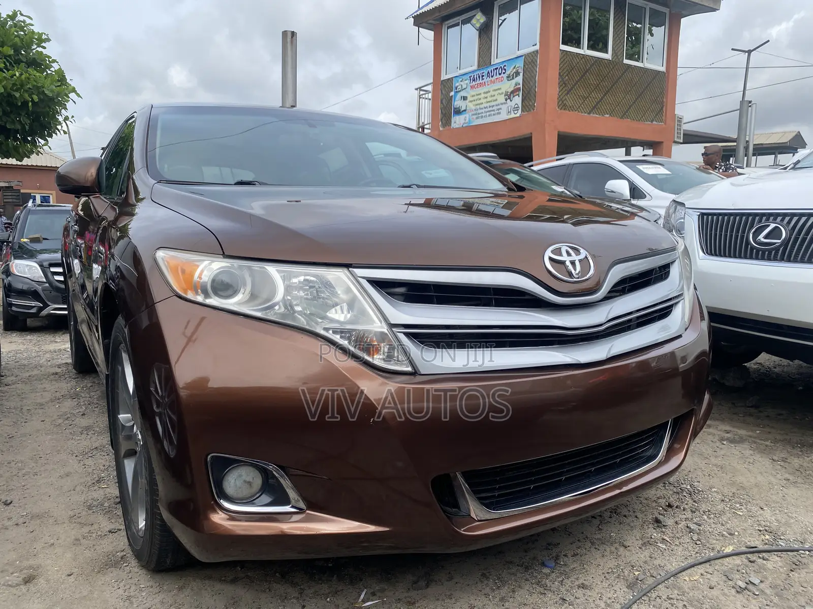 Toyota Venza AWD 2010 Brown