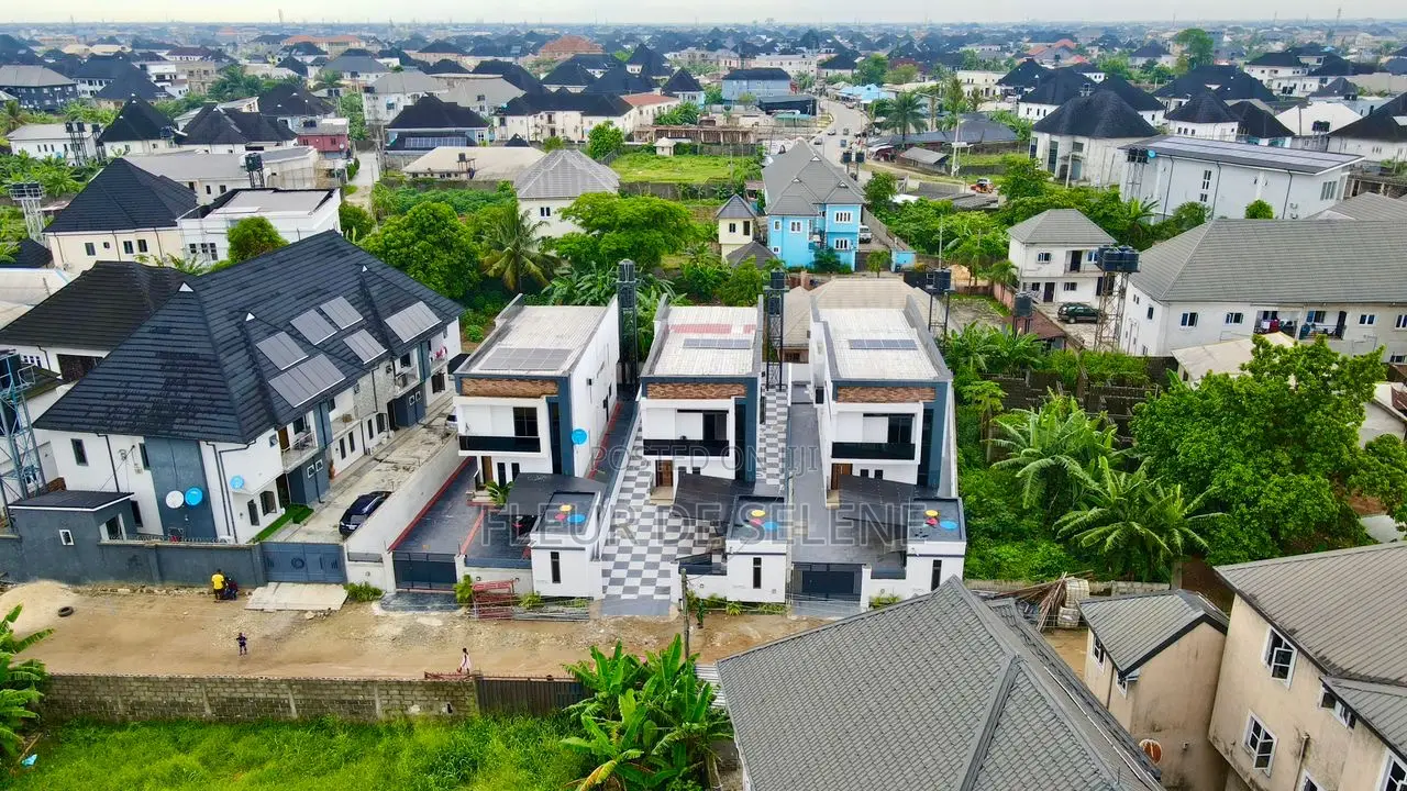 4bdrm Duplex in Eliozu for sale