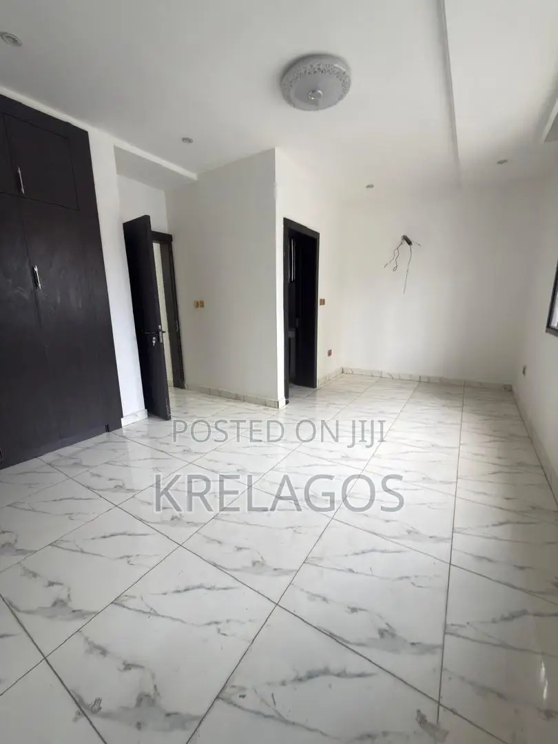 1bdrm Apartment in Ikoyi S.W for rent