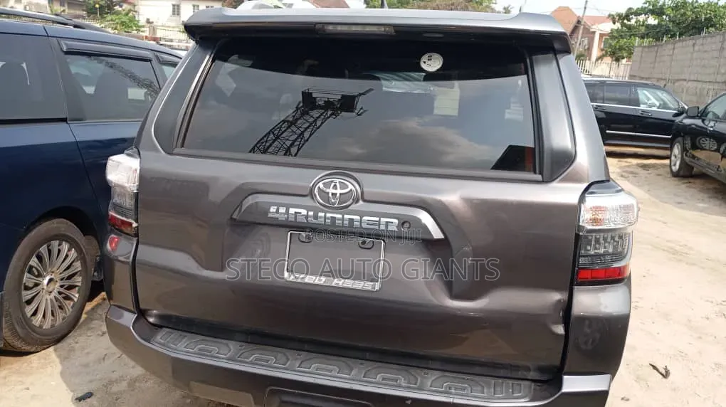 Toyota 4-Runner 2015 Gray