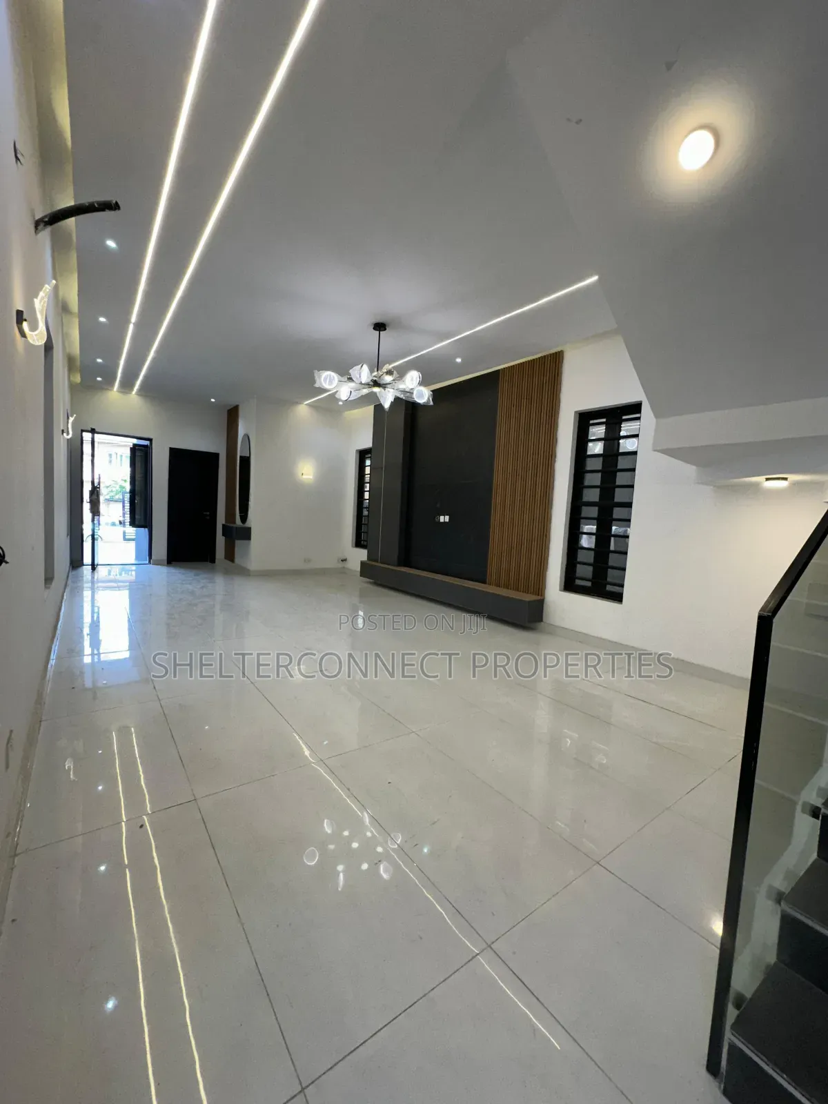 5bdrm Duplex in Ado / Ajah for sale