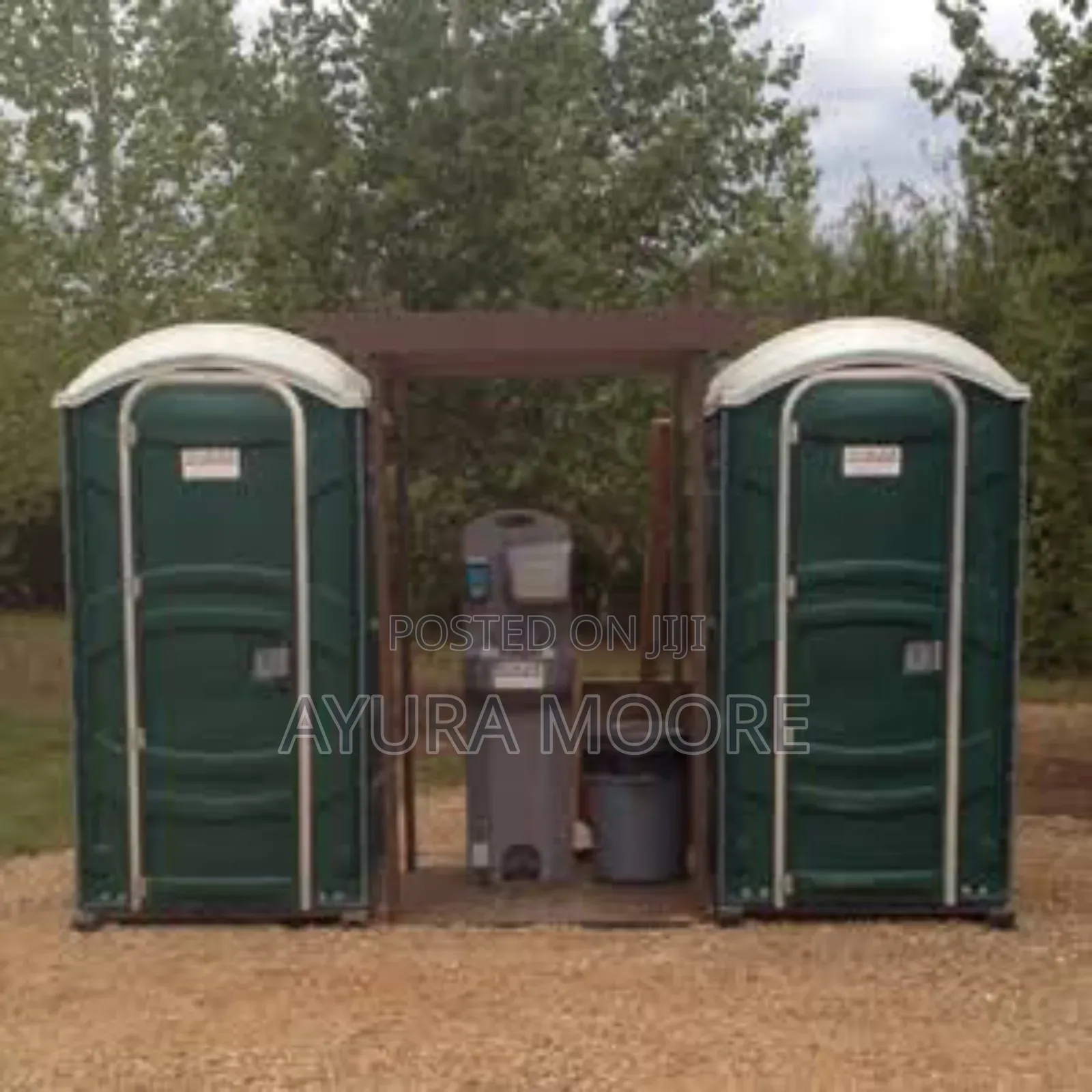 Robton Mobile Toilet