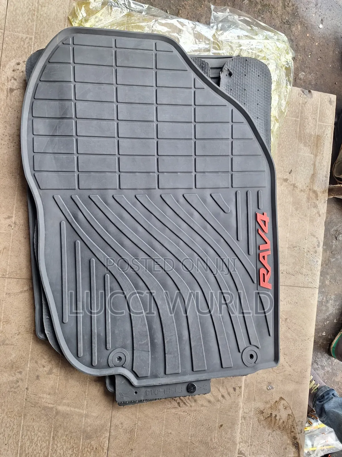 Rav4 Customise Footmat