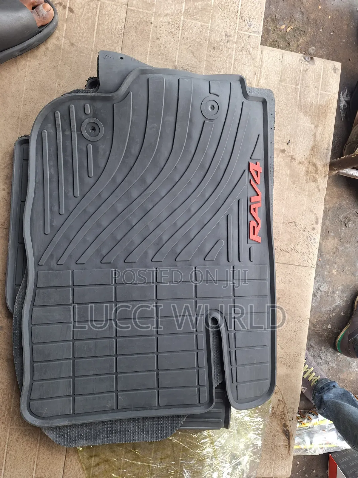 Rav4 Customise Footmat