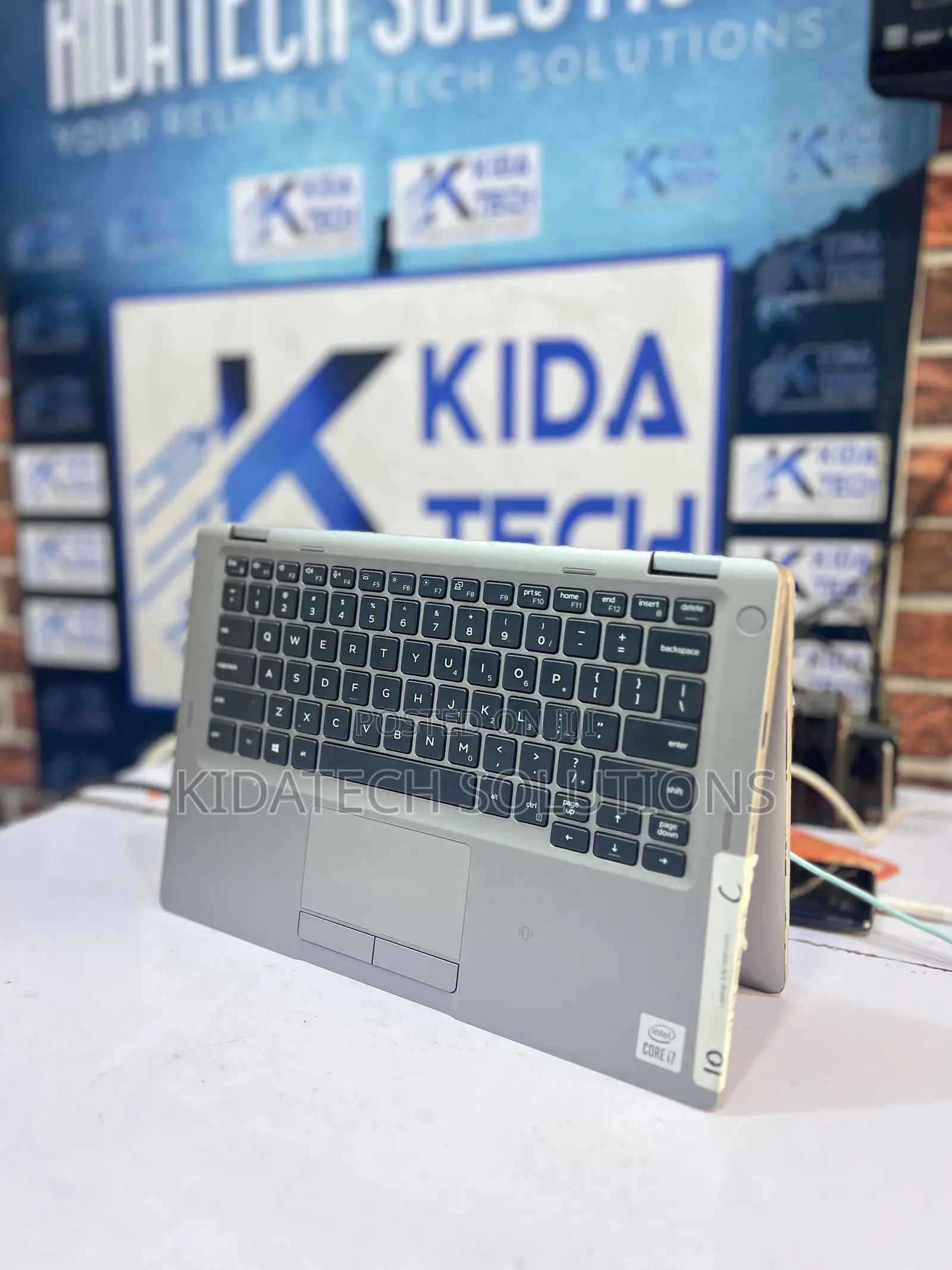 Laptop Dell Latitude 5310 12GB Intel Core i7 SSD 256GB
