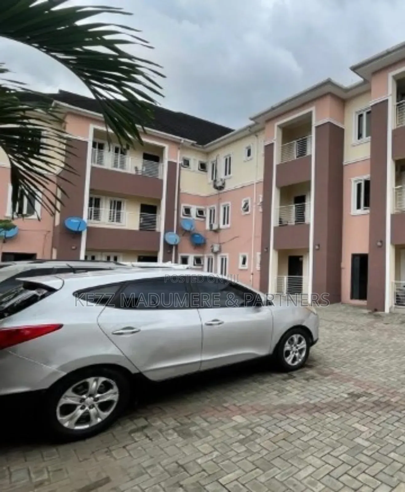 3bdrm Block of Flats in Off Stadium Road, Elekahia for rent