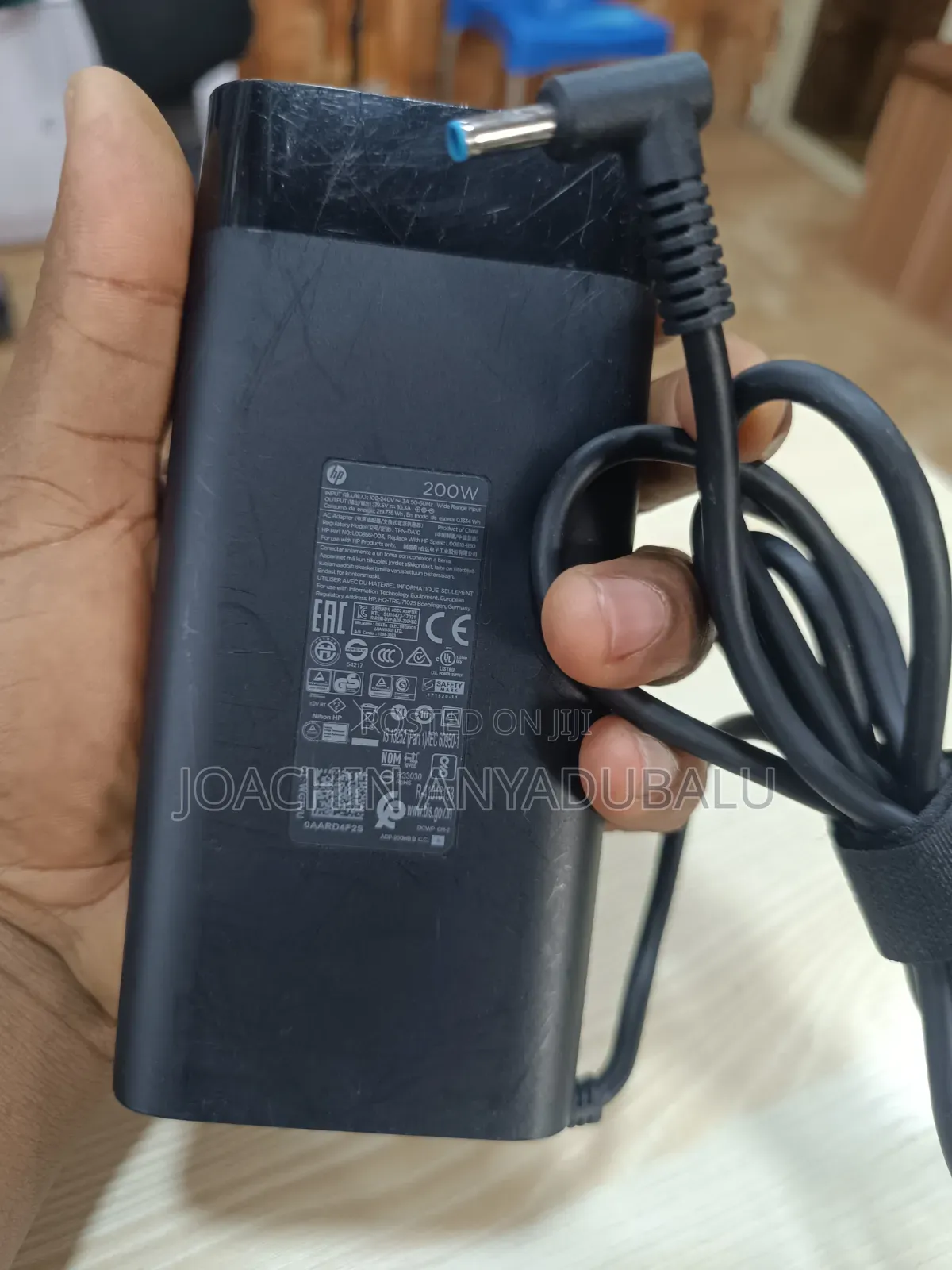 HP Blue Mouth Charger 200w Wattage 19.5v - 10.3a