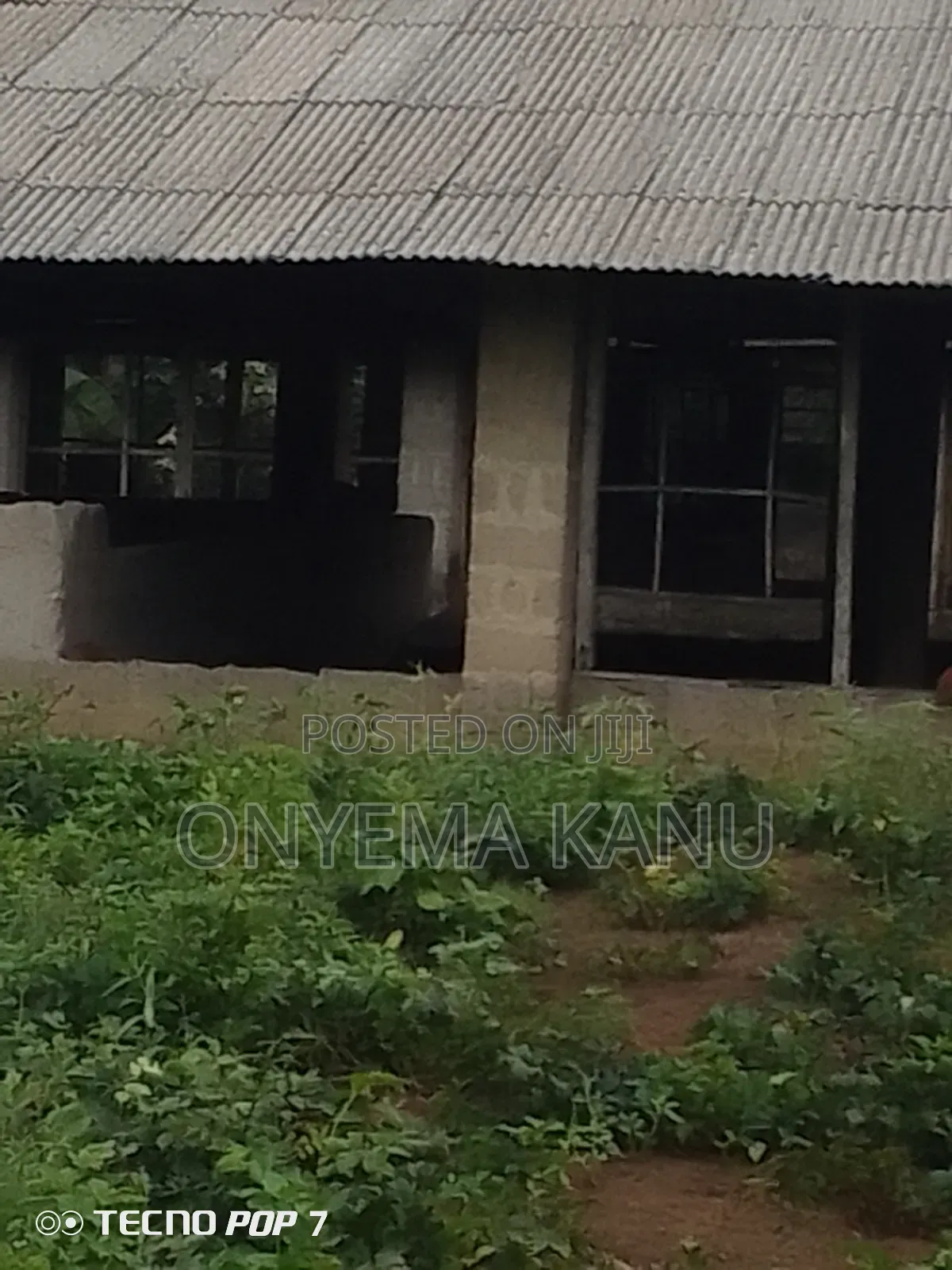 Pen Houses, Fish Ponds to Let