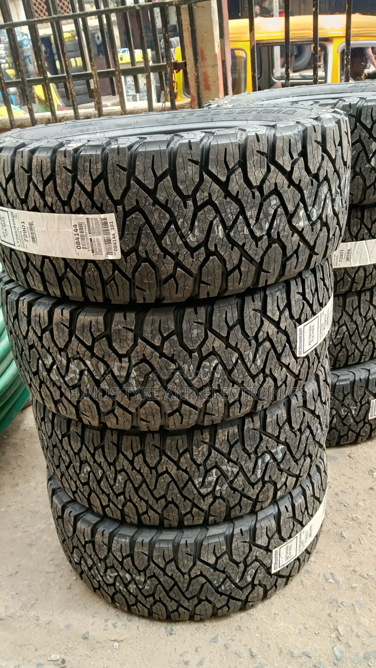 285/55/20 Bf Goodrich Tyre