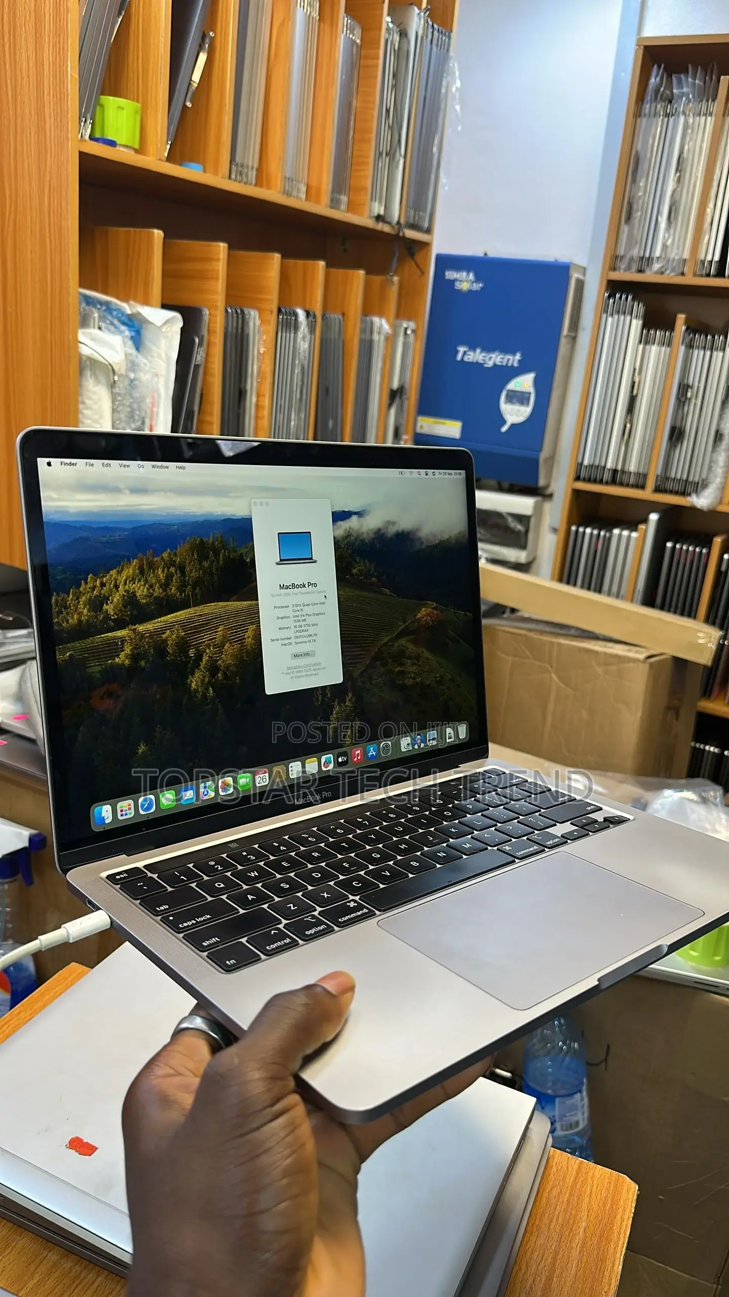 Laptop Apple MacBook Pro 2020 16GB Intel Core i5 SSD 512GB
