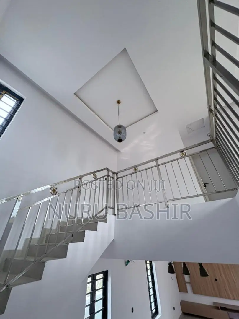 4bdrm Duplex in Carlton Gate Estate, Akobo for sale