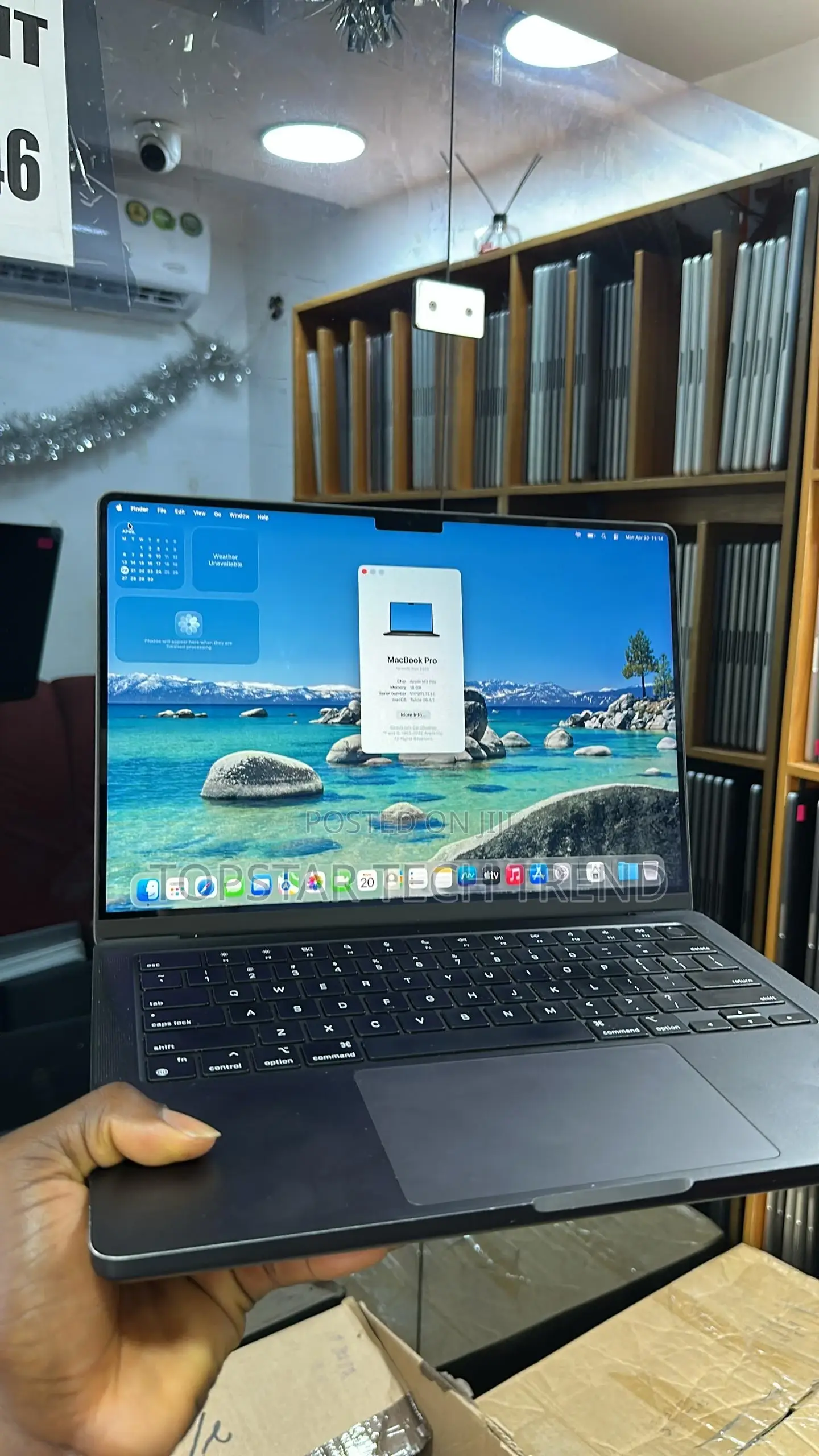 Laptop Apple MacBook Pro 2023 M3 Pro 14-inch 18GB Apple M3 Pro SSD 1T