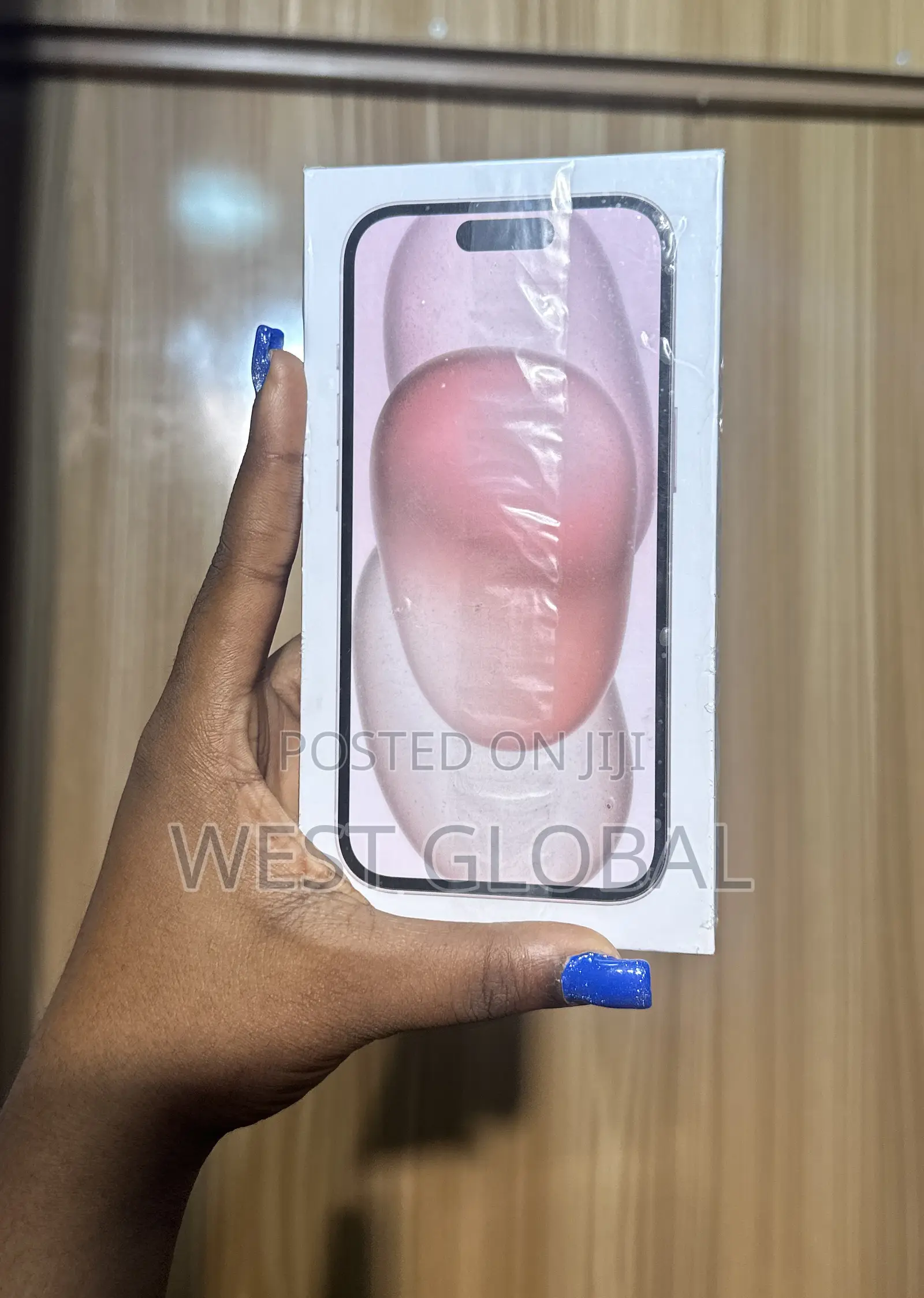 New Apple iPhone 15 128 GB Pink
