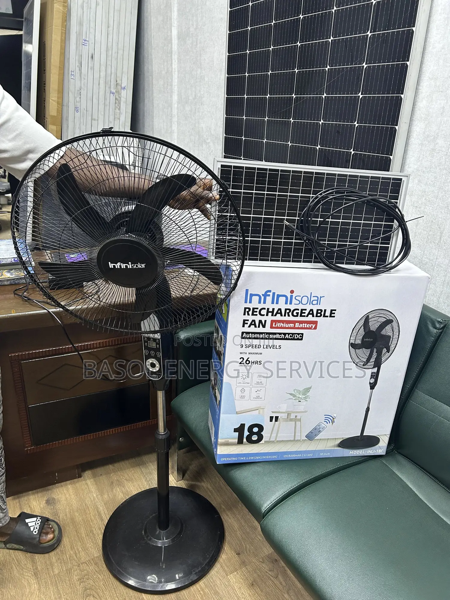 18 Inches Infini Solar Rechargeable Fan With Panel