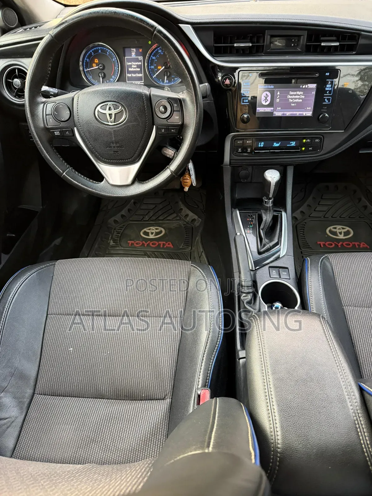 Toyota Corolla SE 4dr Sedan (1.8L 4cyl CVT) 2017 Red