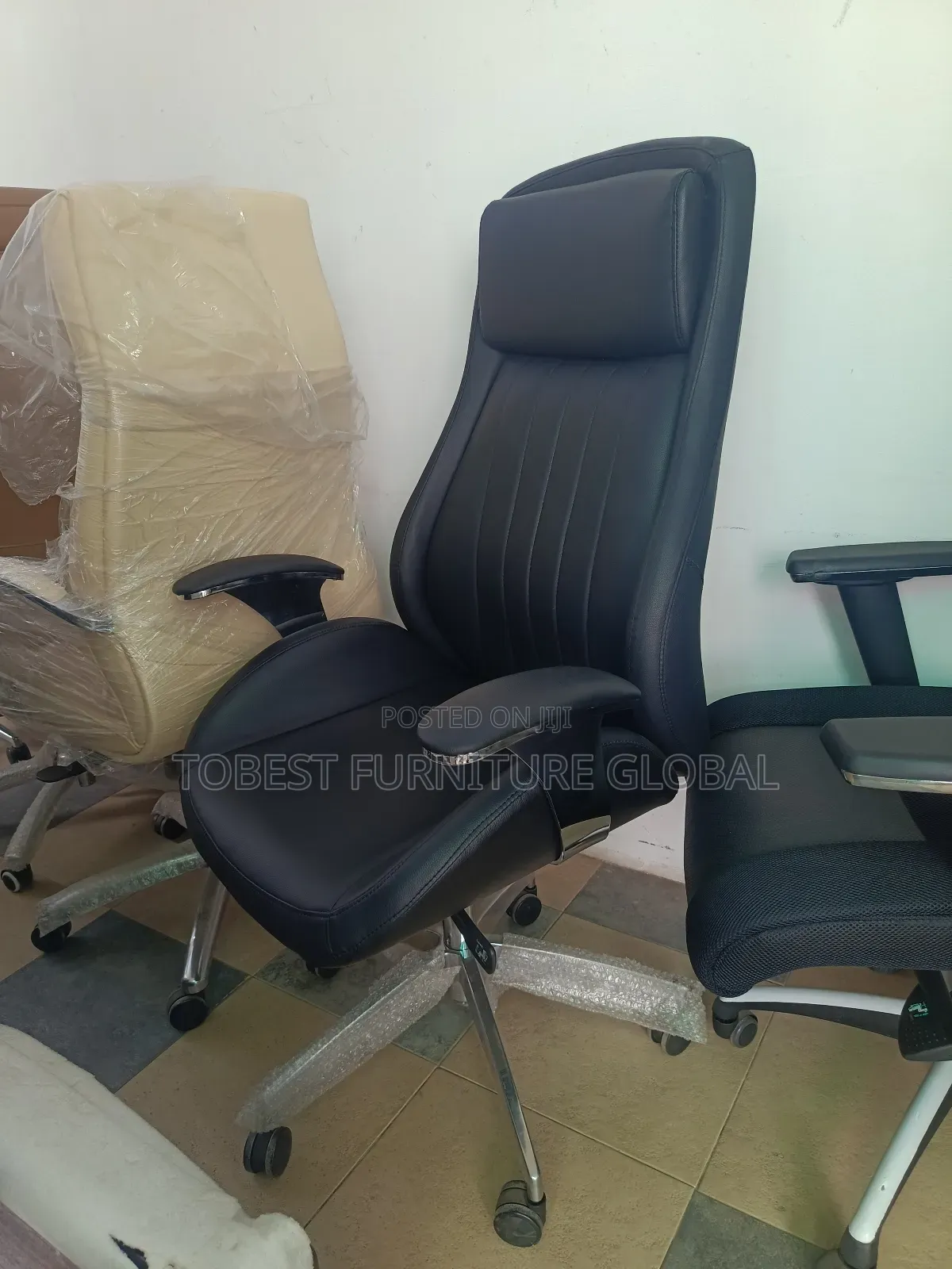 Black Full Padded Executive Office Chair