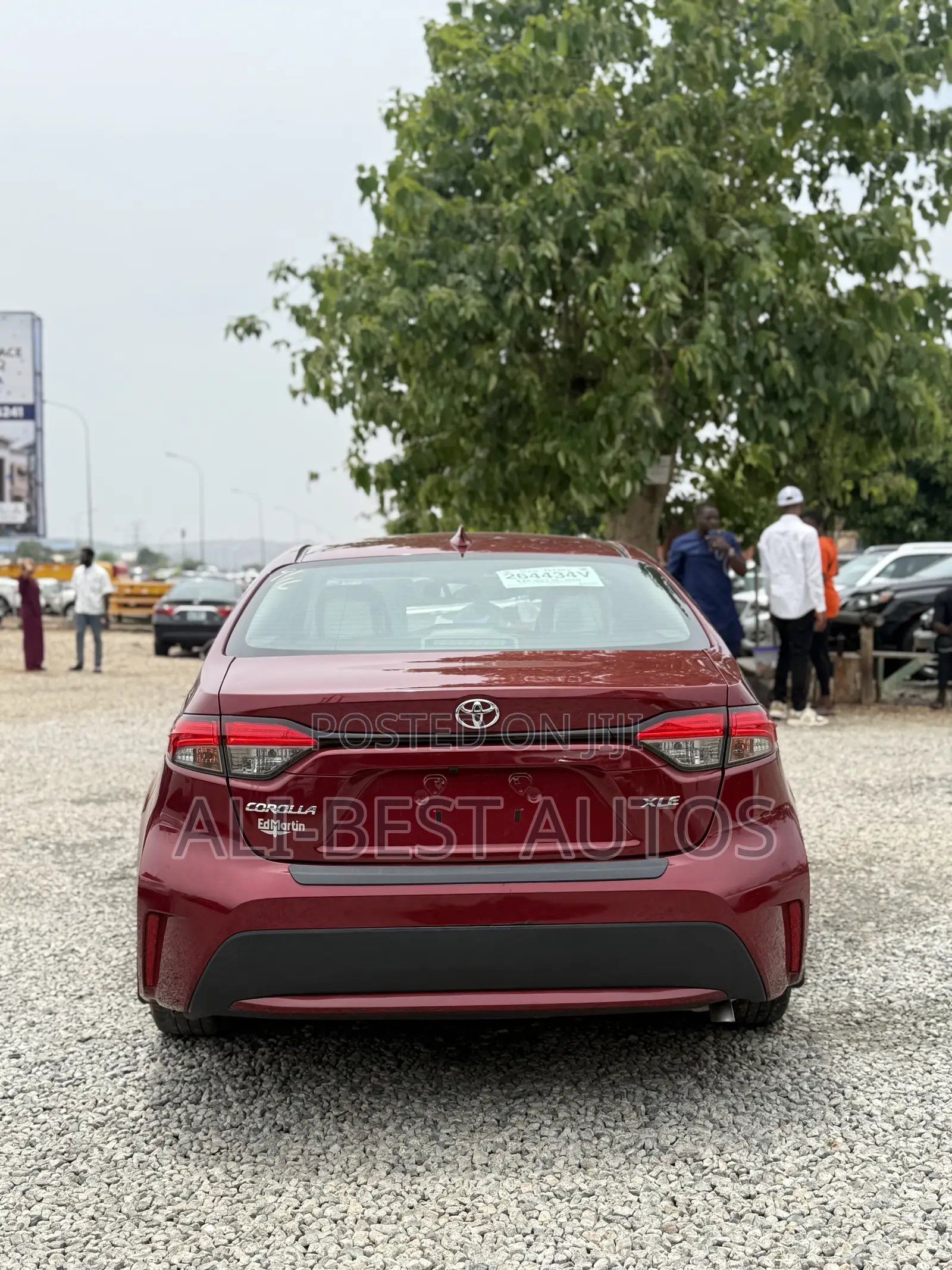 Toyota Corolla XSE 2023 Red