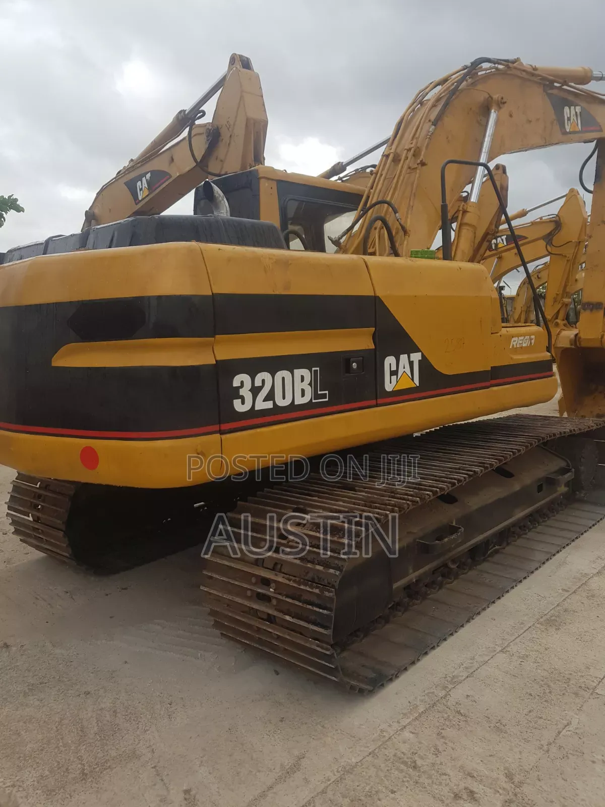 320 B Excavator