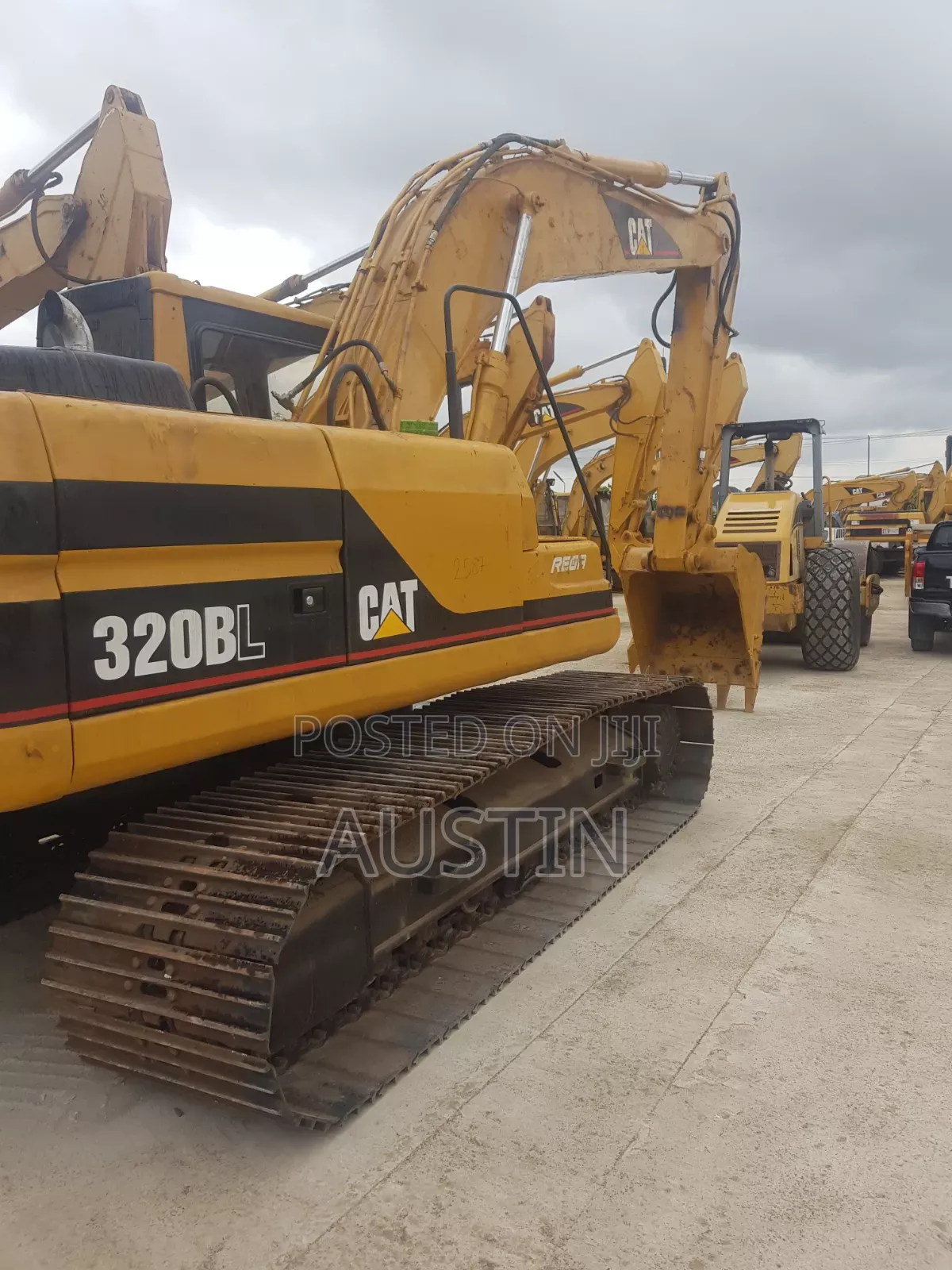 320 B Excavator