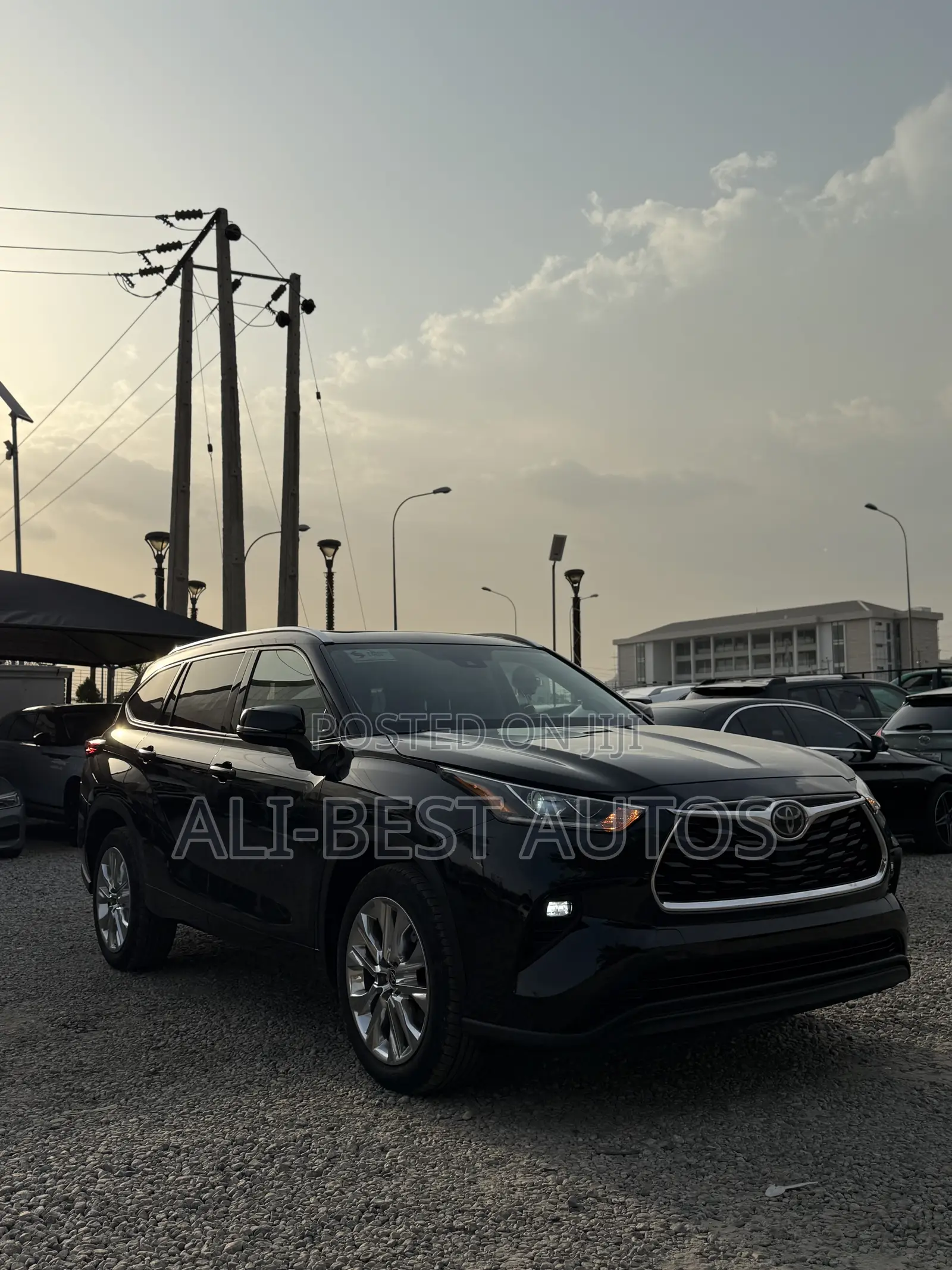 Toyota Highlander Limited 2021 Black