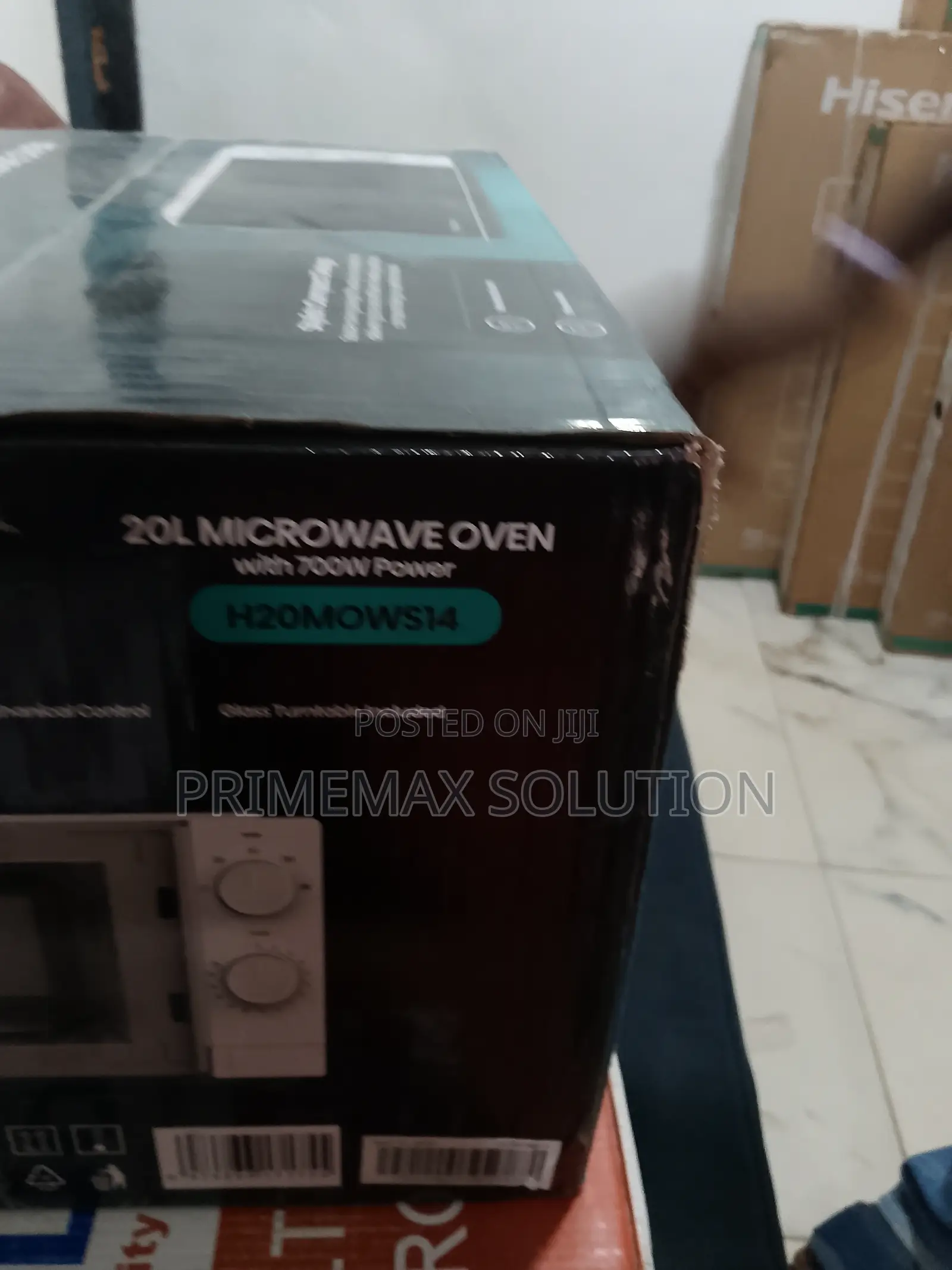Hisense Microwave - 20l Capacity, 700w Solo Oven With Safety Features