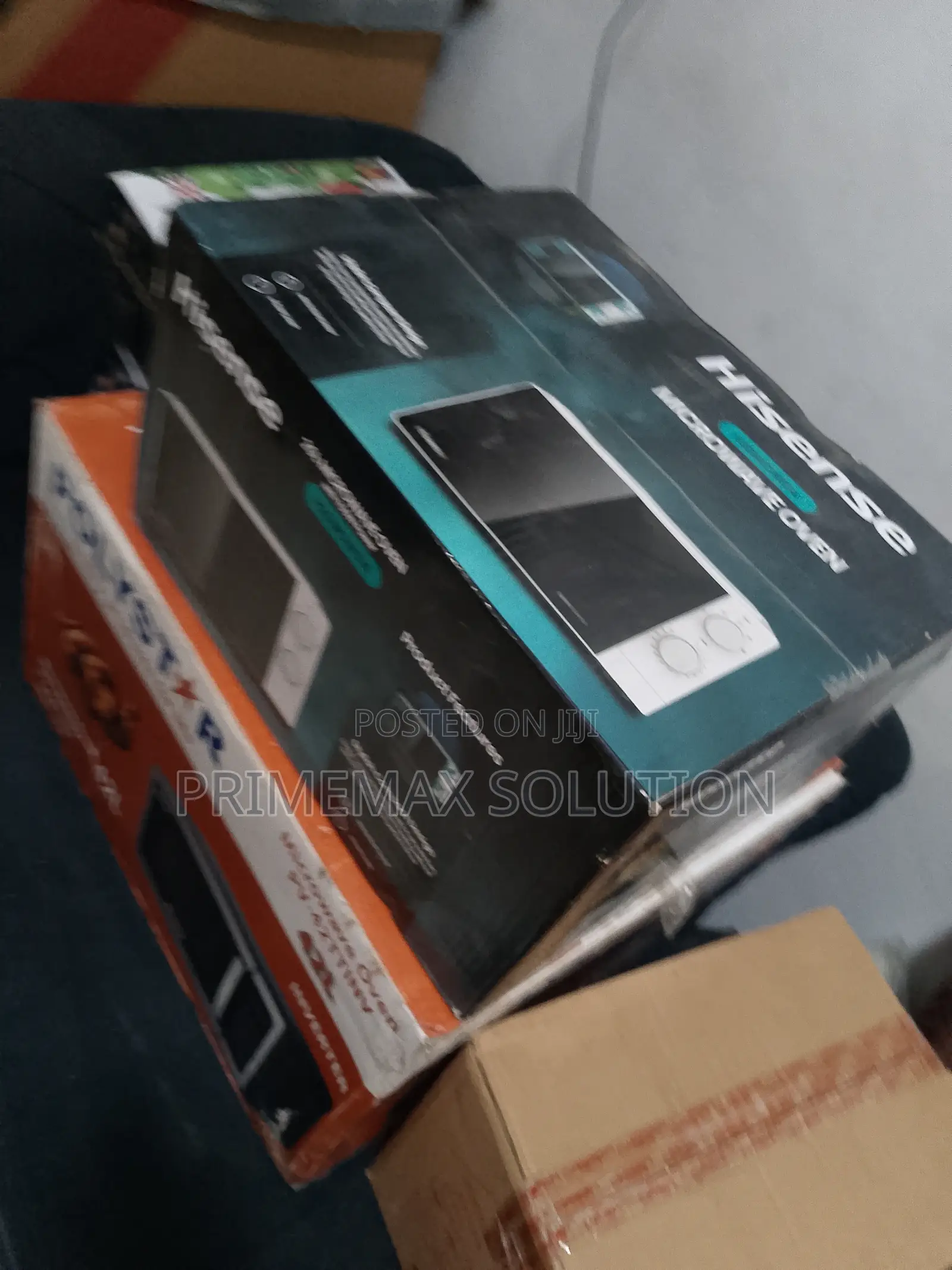 White Hisense Microwave - 5 Power Levels Child Lock