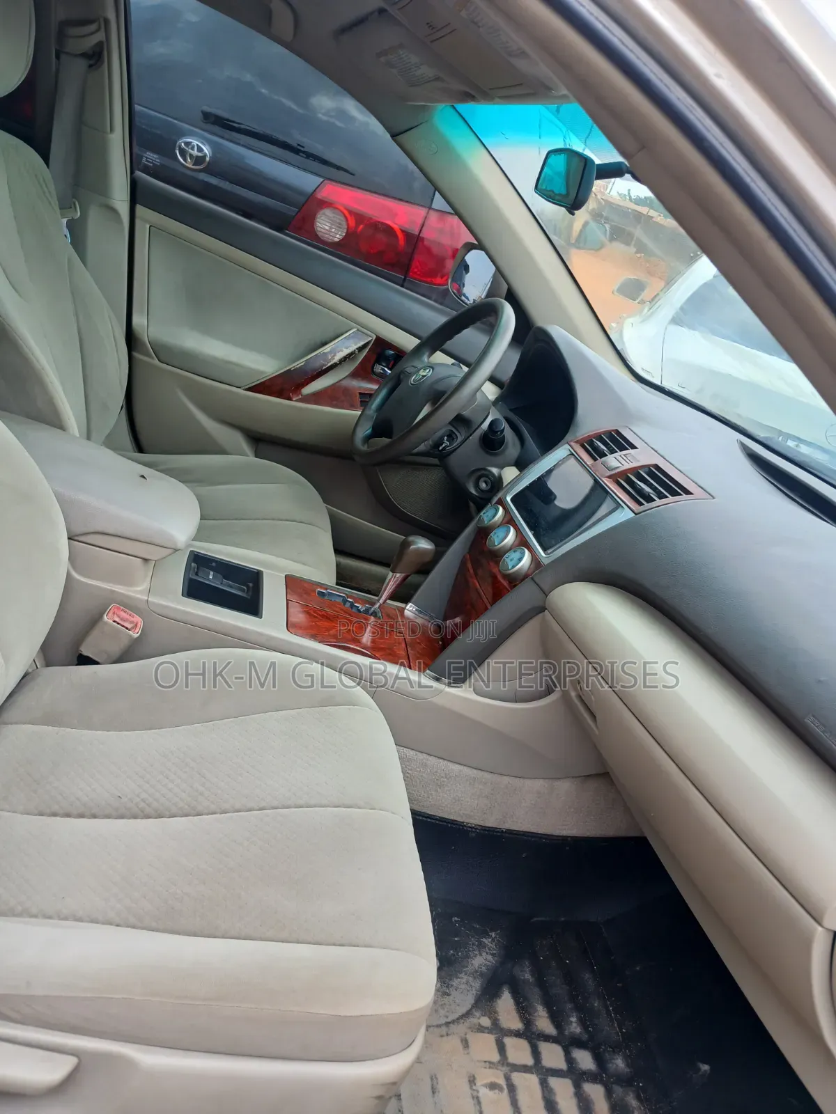 Toyota Camry 2009 Gold