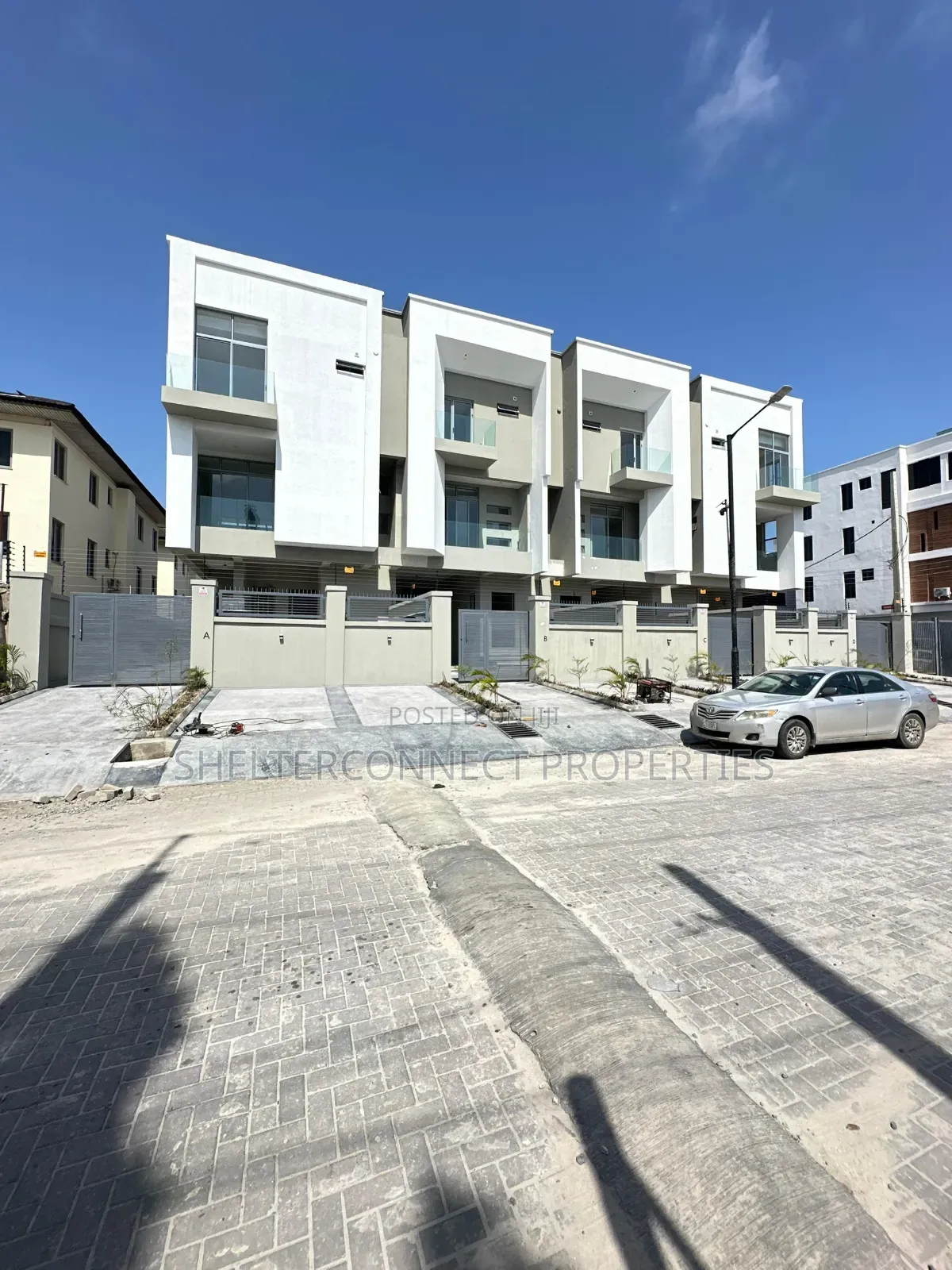 4bdrm Duplex in Lekki Phase 1 for sale