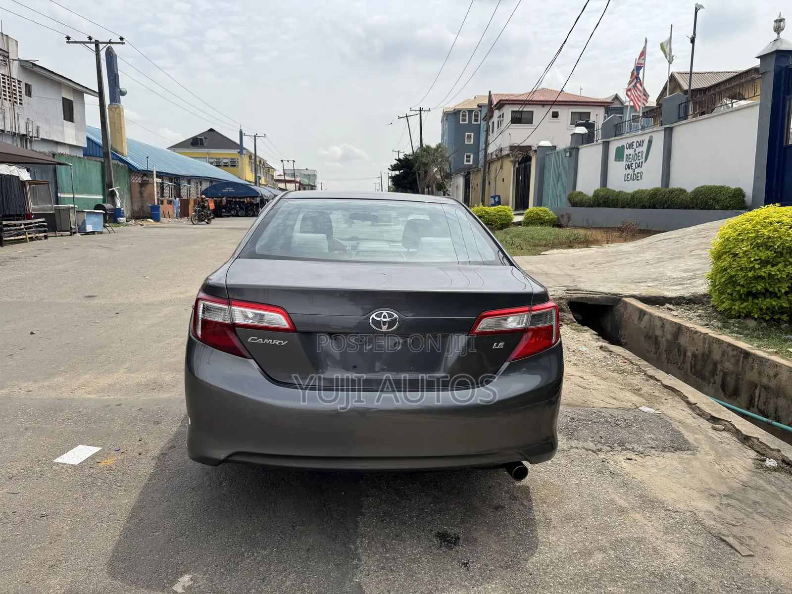 Toyota Camry 2013 Gray