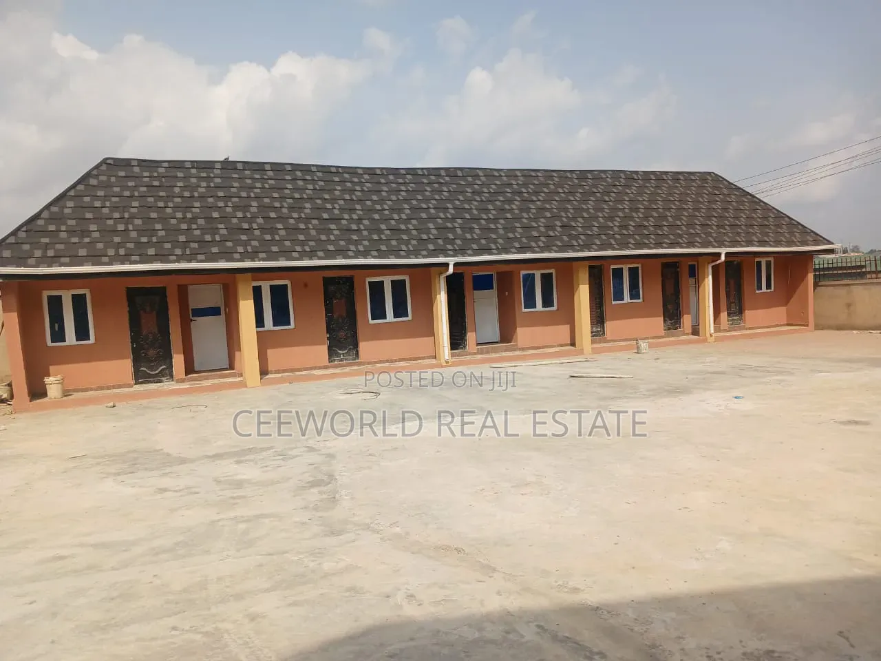 600sqm Along Lagos Ibadan Express Way