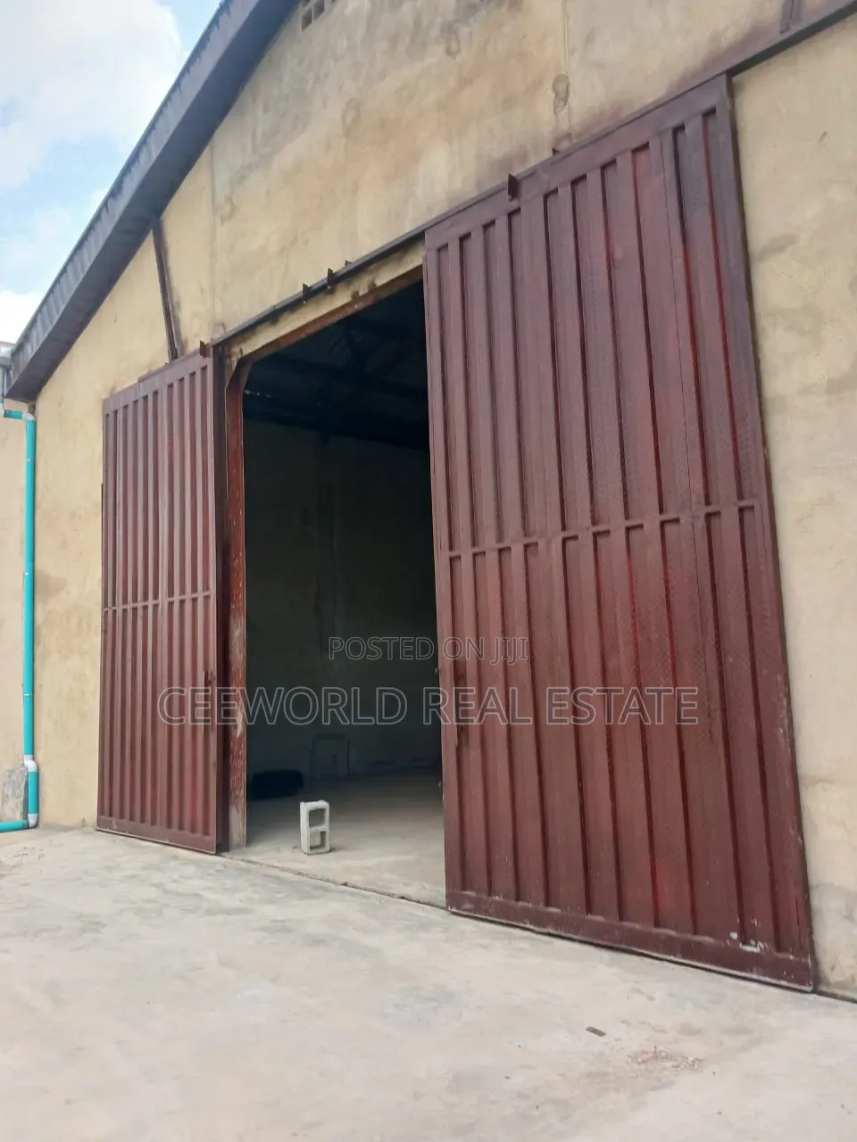 600sqm Along Lagos Ibadan Express Way