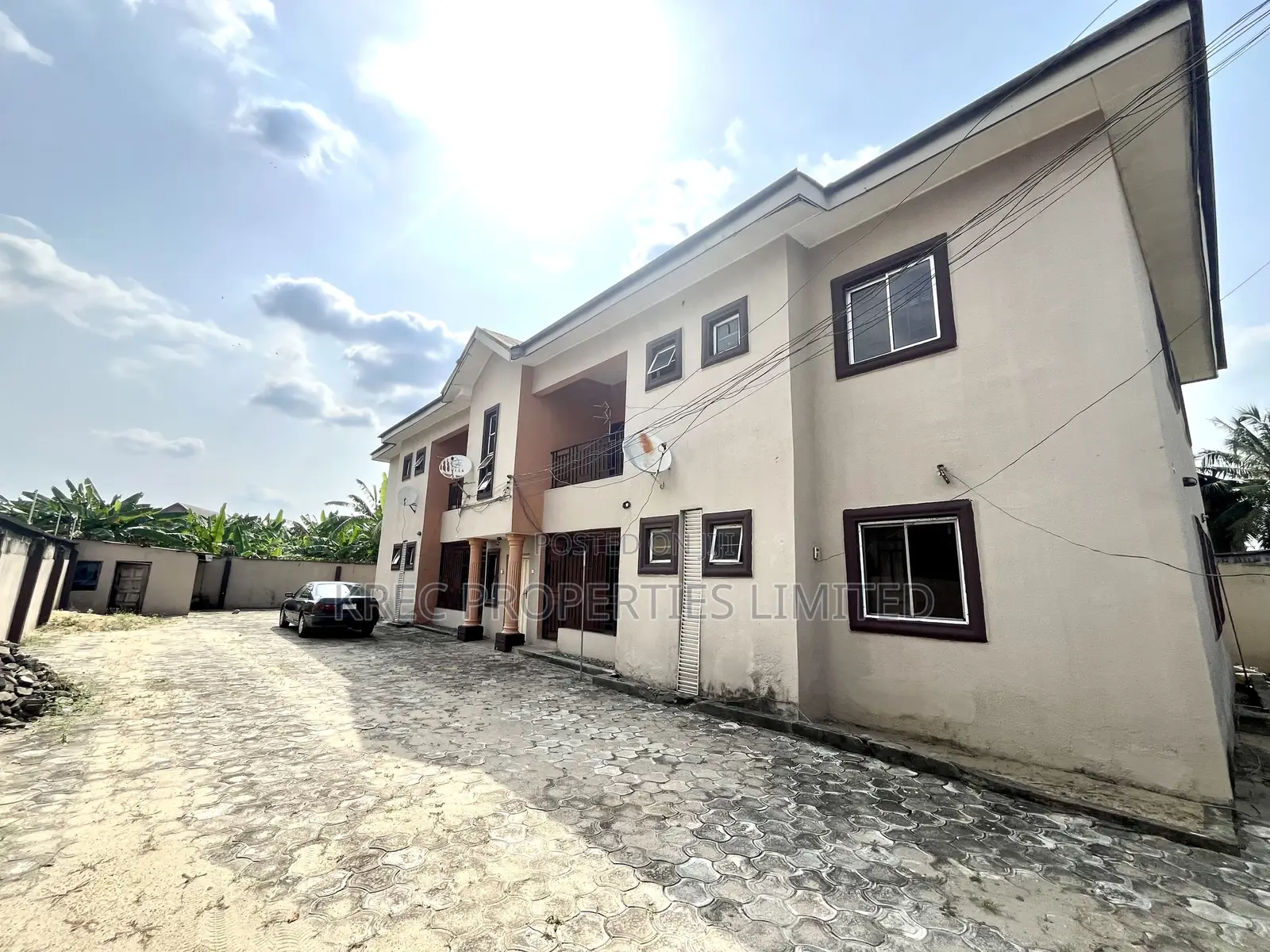 2bdrm Block of Flats in Otunda Estate, Obio-Akpor for sale