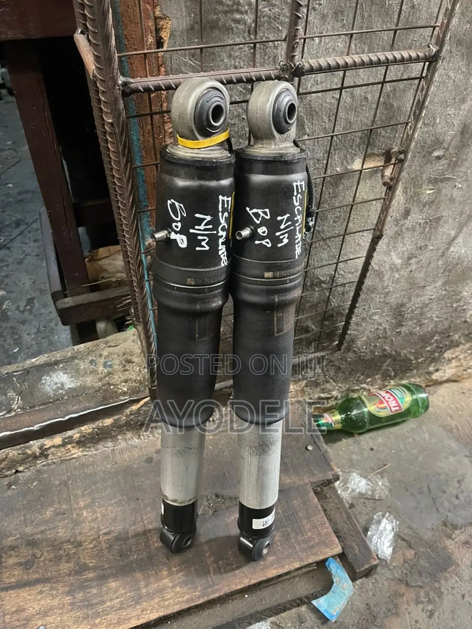 Rear Back Shocks Cadillac Escalade 2017