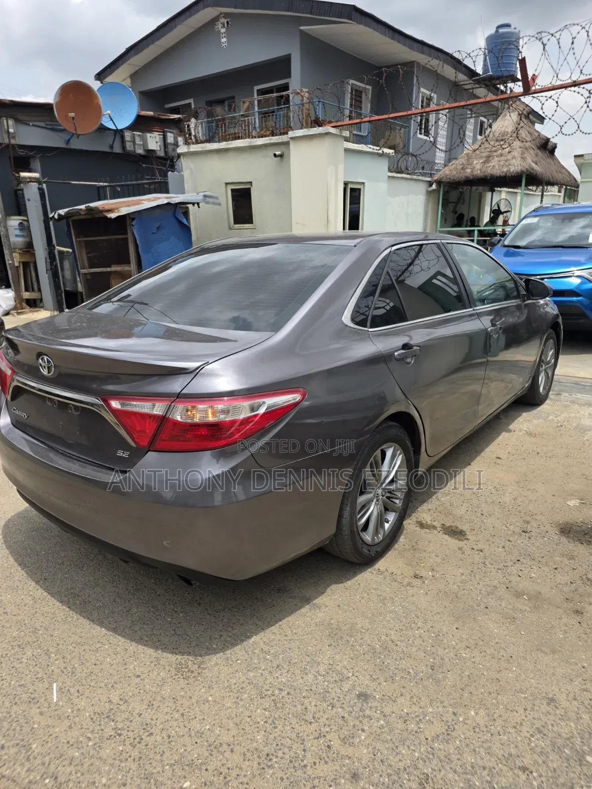 Toyota Camry SE 4dr Sedan (2.5L 4cyl 6A) 2015 Gray