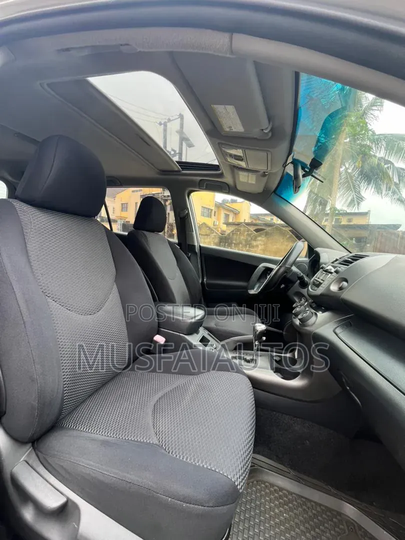 Toyota RAV4 2.5 Limited 2010 Silver