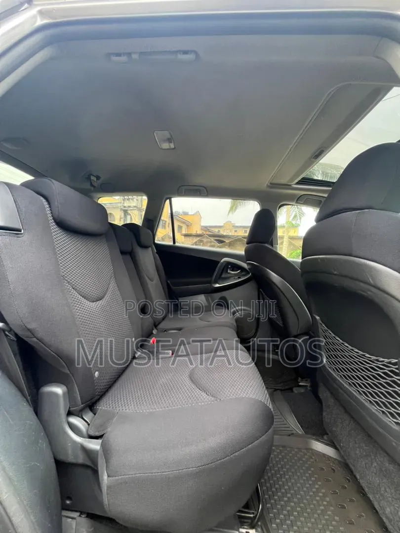 Toyota RAV4 2.5 Limited 2010 Silver