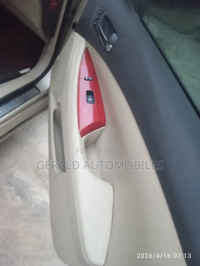 Lexus ES 350 2009 Gold