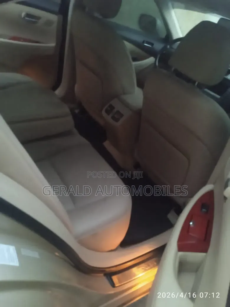 Lexus ES 350 2009 Gold