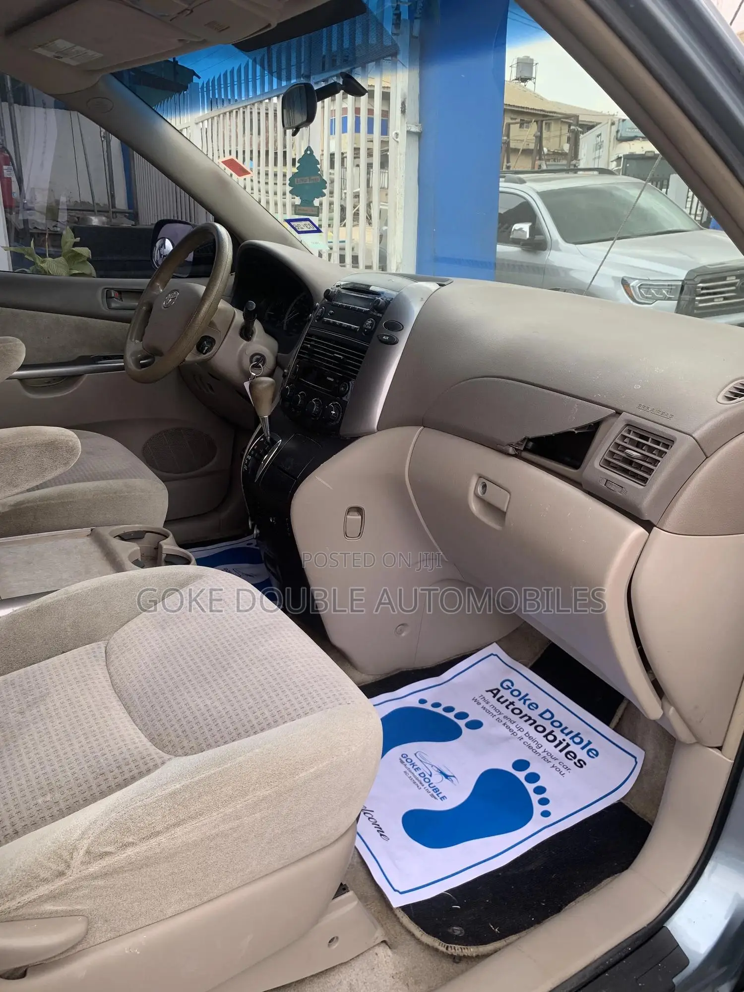 Toyota Sienna 2006 Blue