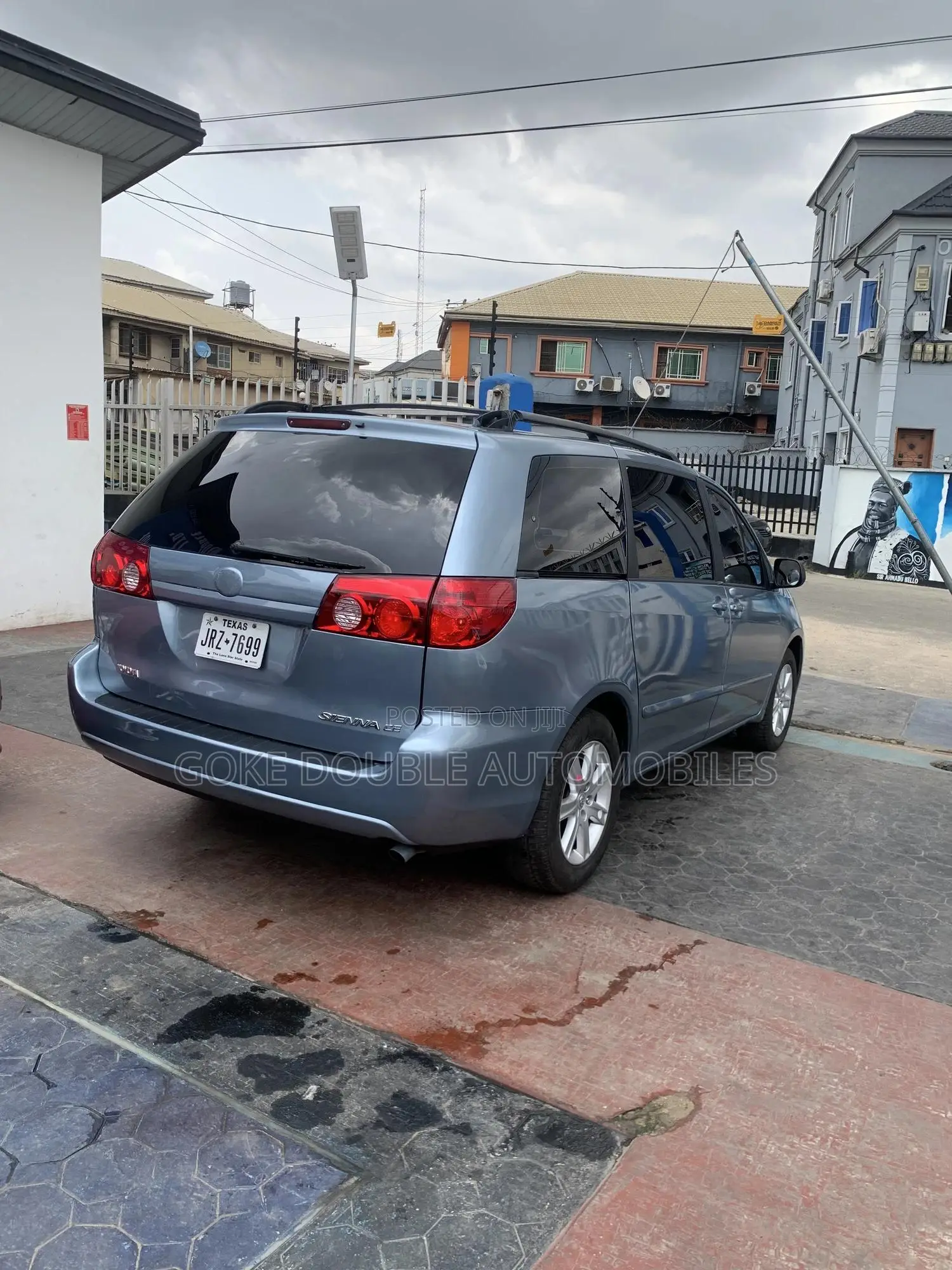 Toyota Sienna 2006 Blue