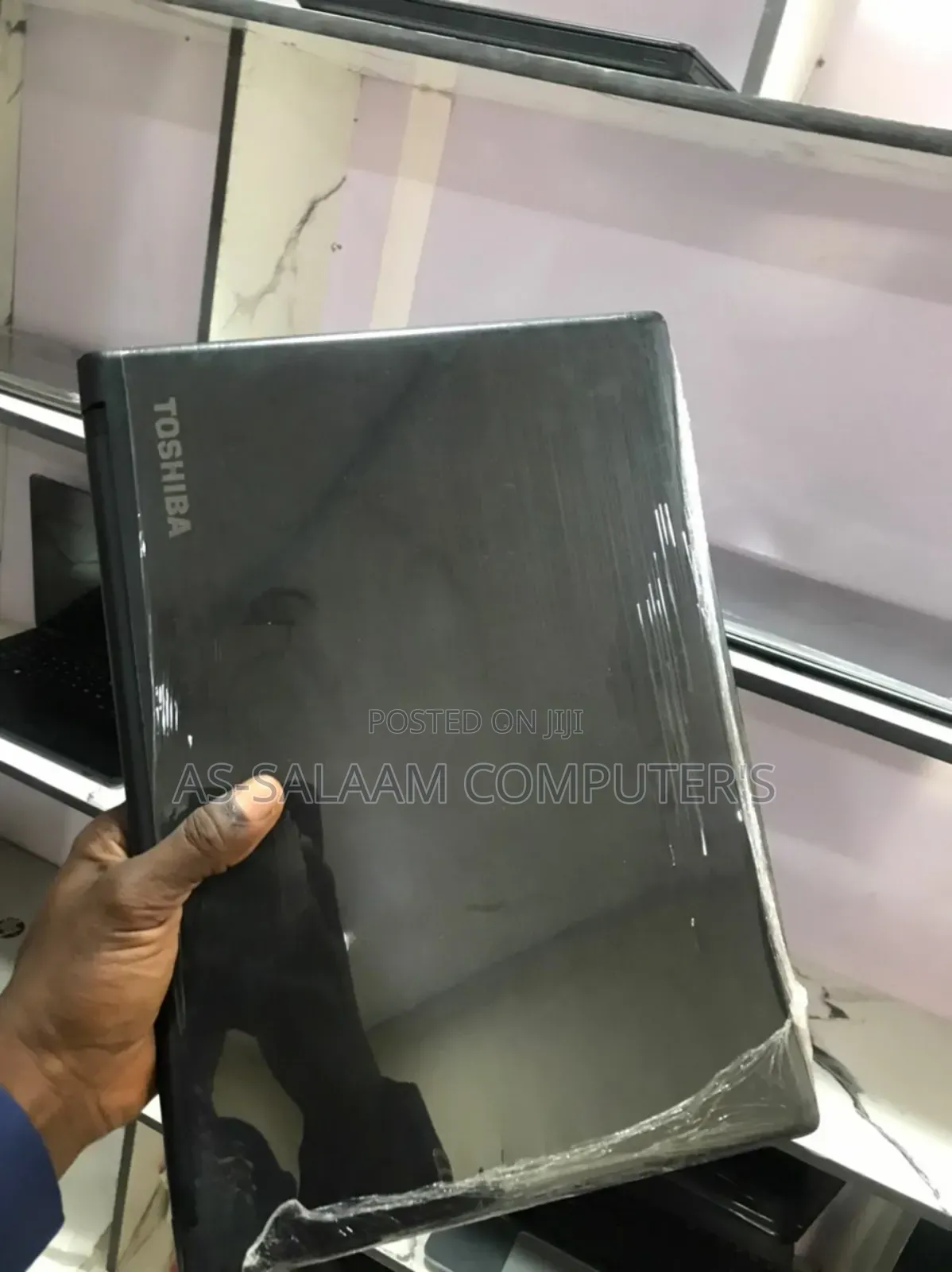 Laptop Toshiba Satellite C850 8GB Intel Core i3 SSD 128GB