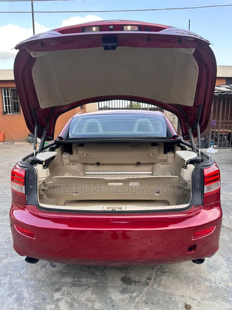 Lexus IS 2010 Burgundy